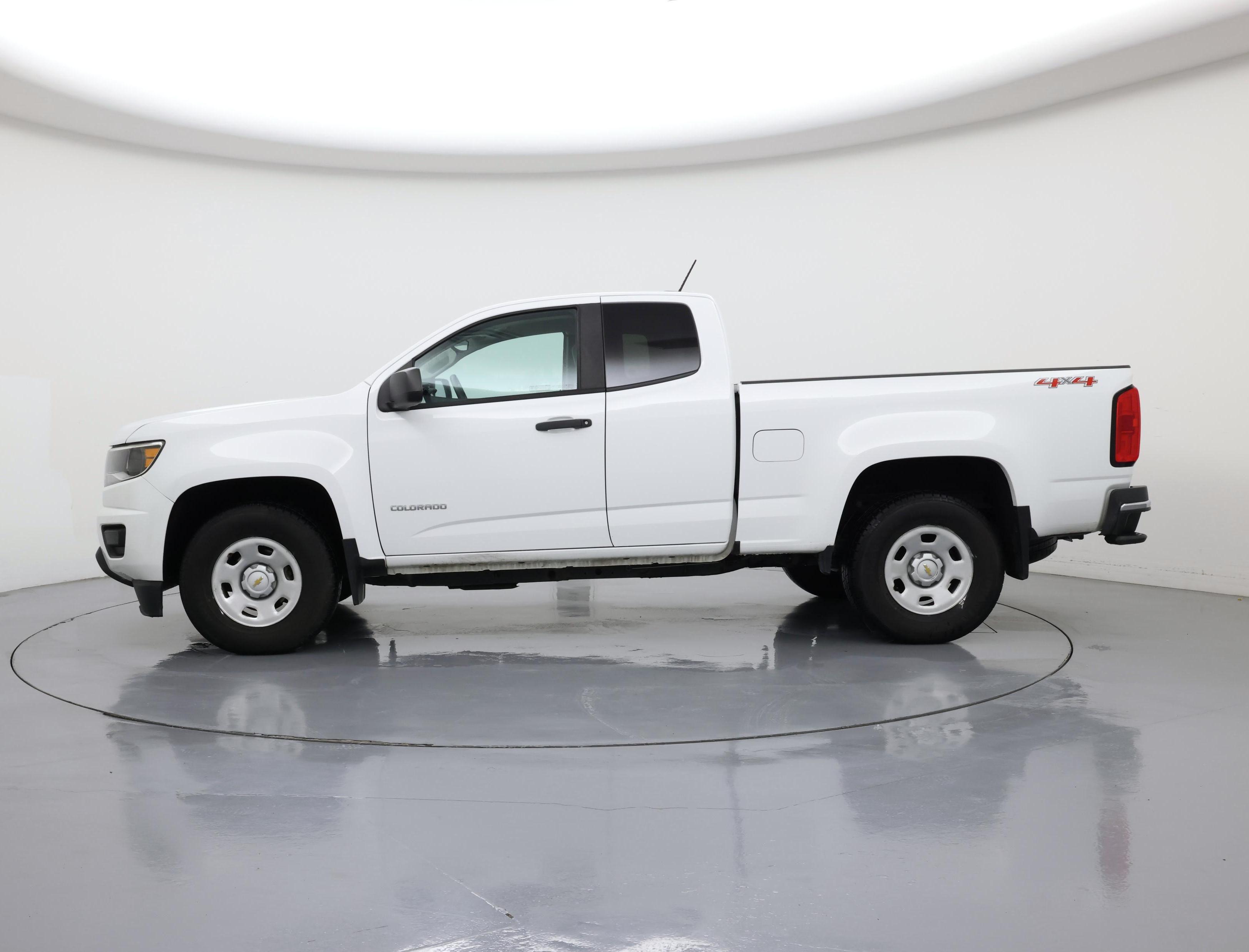 Thumbnail: 2018 Chevrolet Colorado - 3