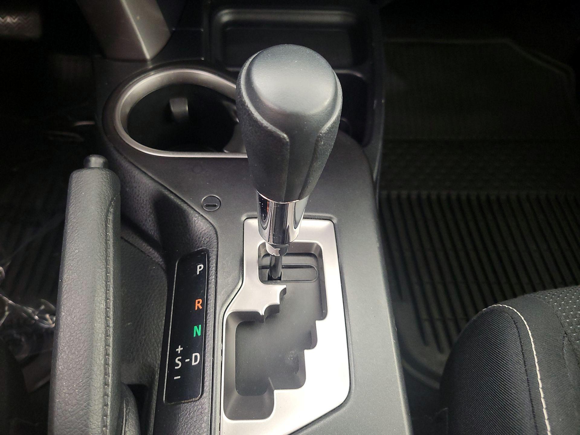 Thumbnail: 2017 Toyota RAV4 - 17