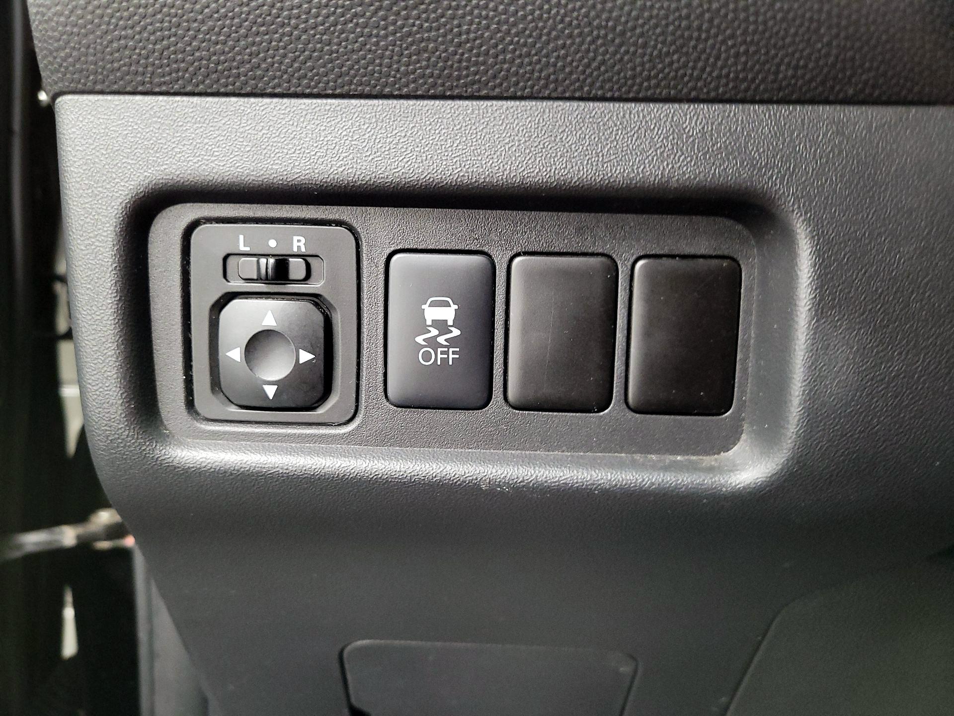 Thumbnail: 2018 Mitsubishi Mirage G4 - 13