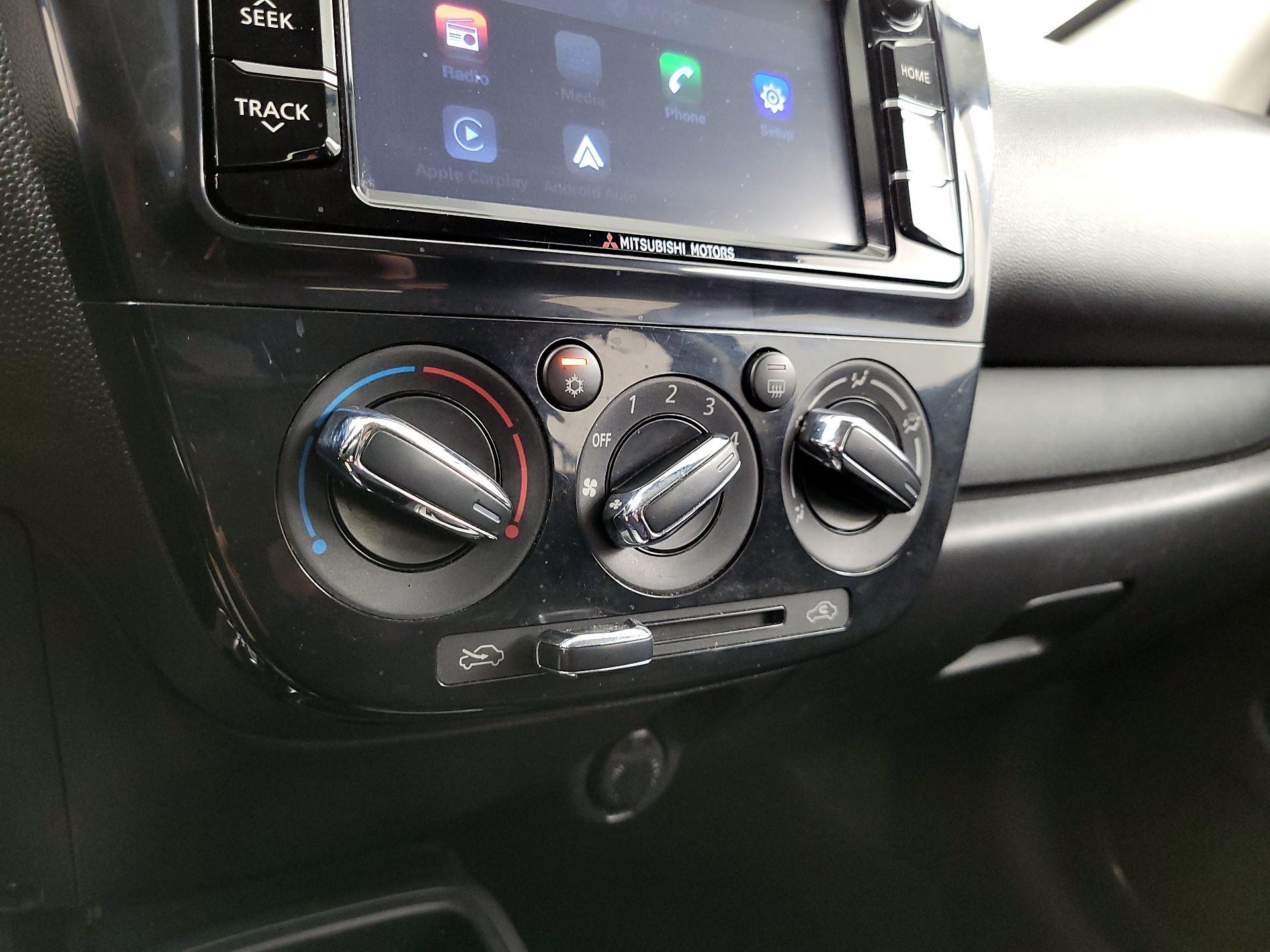 Thumbnail: 2018 Mitsubishi Mirage G4 - 16