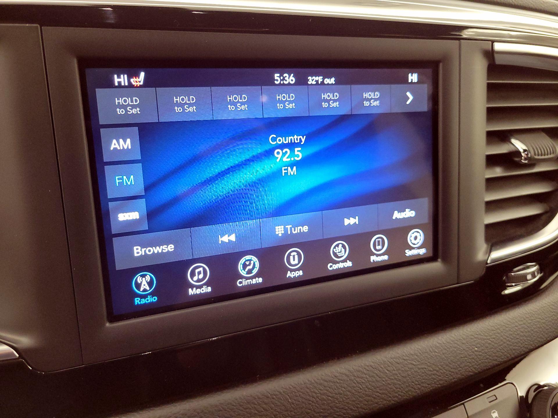 Thumbnail: 2020 Chrysler Pacifica - 15