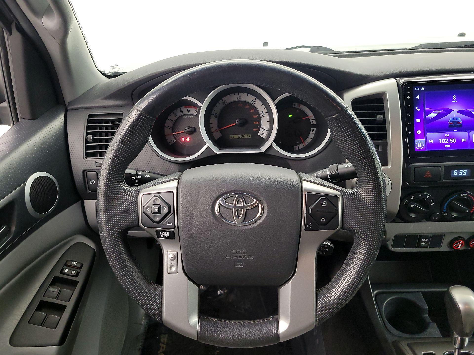 Thumbnail: 2014 Toyota Tacoma - 10