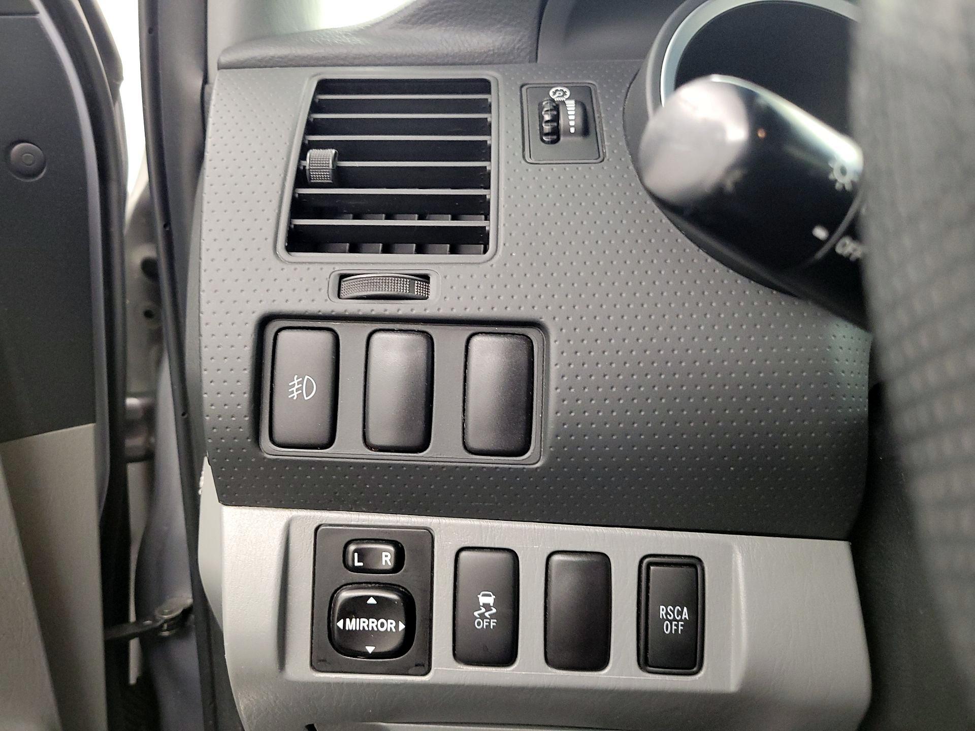 Thumbnail: 2014 Toyota Tacoma - 13