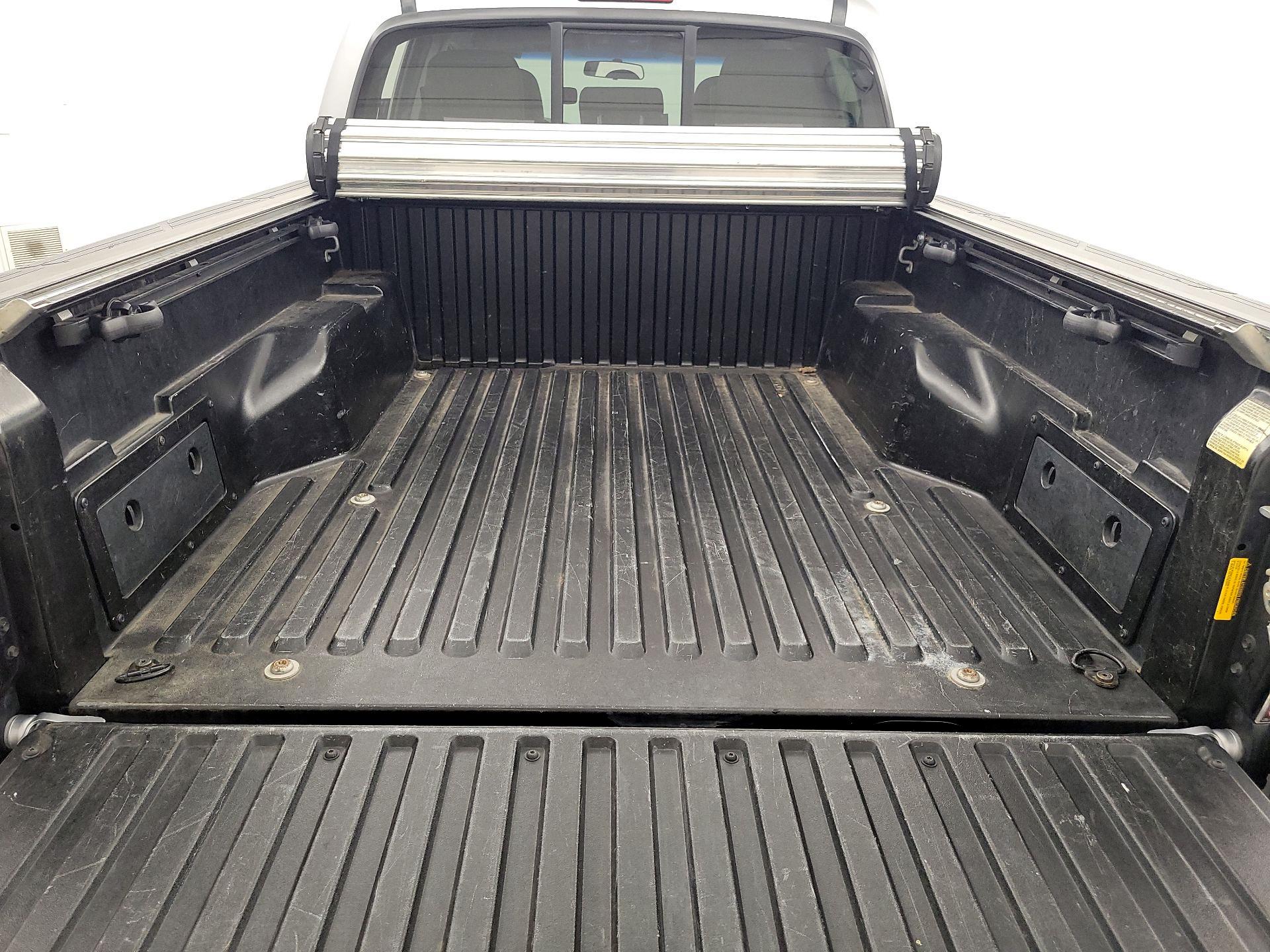 Thumbnail: 2014 Toyota Tacoma - 20
