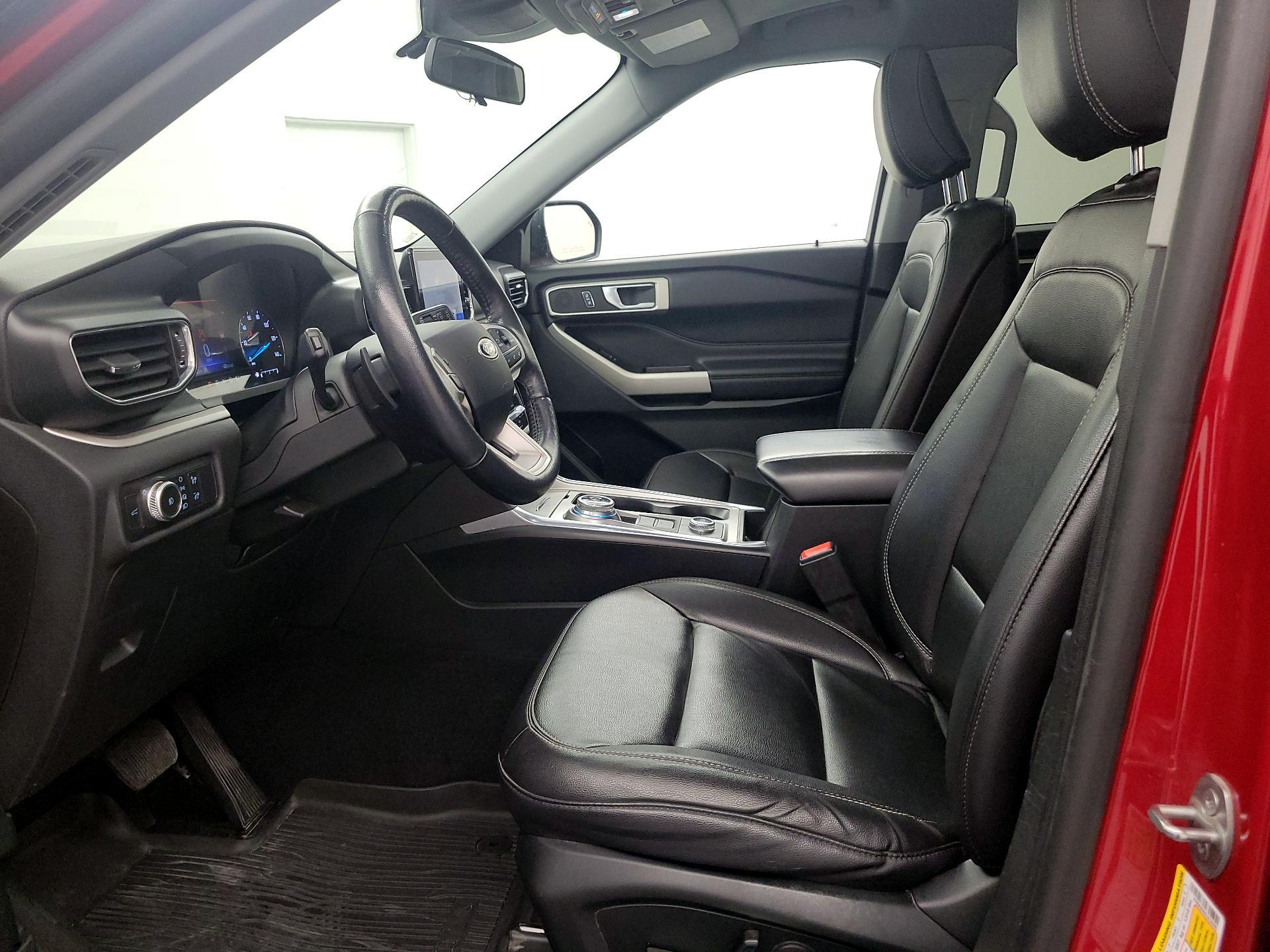 Thumbnail: 2020 Ford Explorer - 11