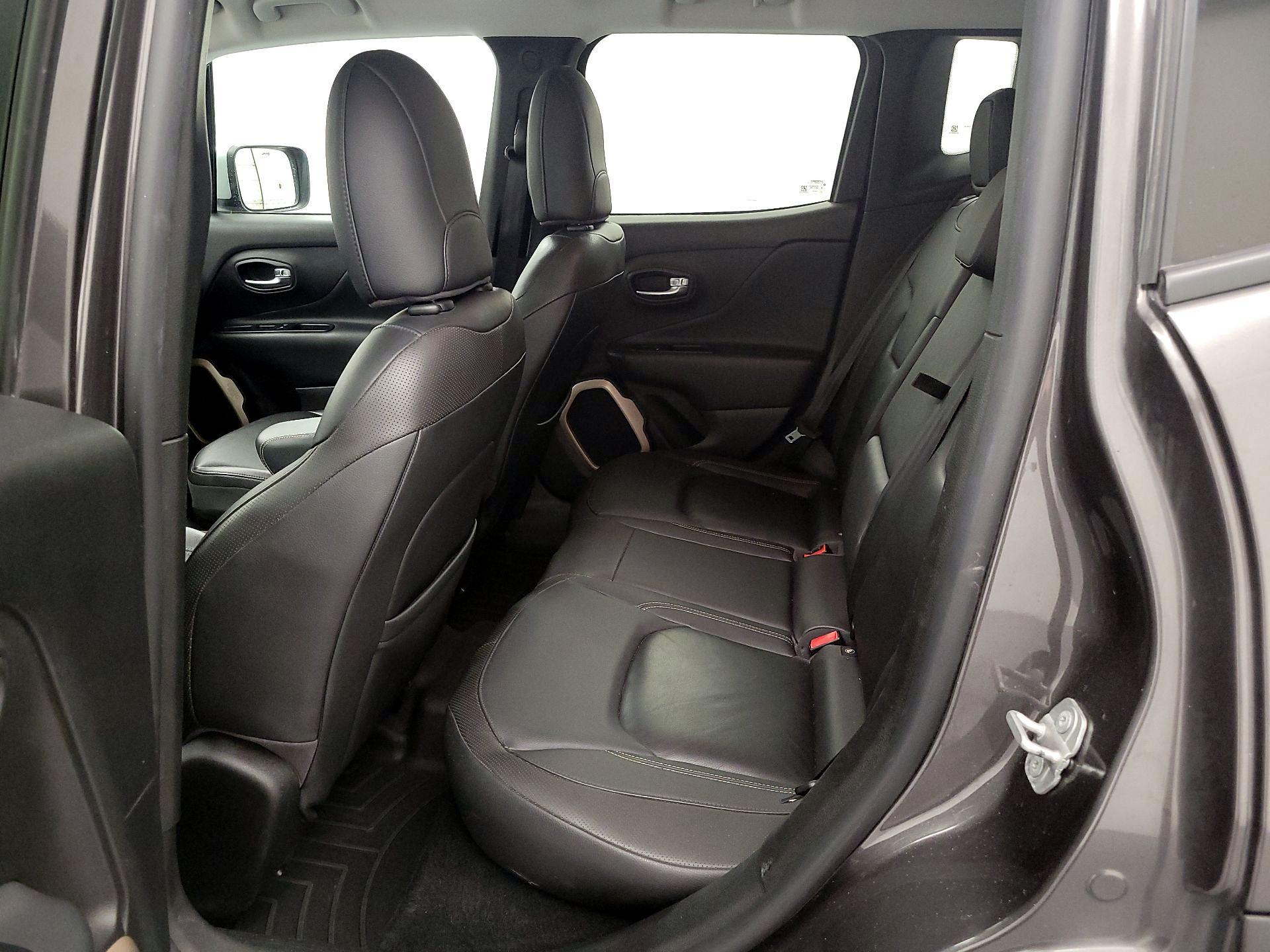 Thumbnail: 2017 Jeep Renegade - 19