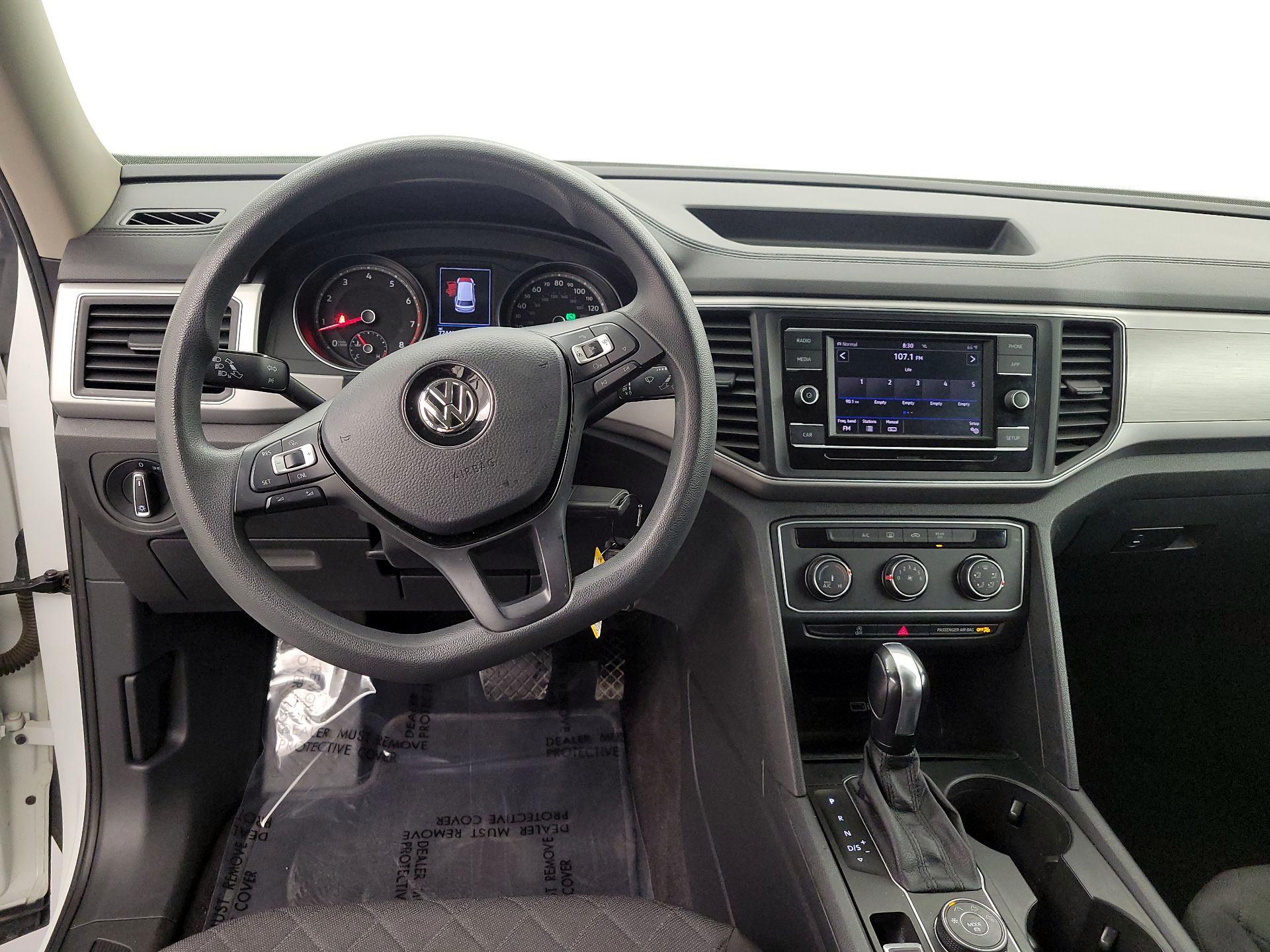 Thumbnail: 2018 Volkswagen Atlas - 10