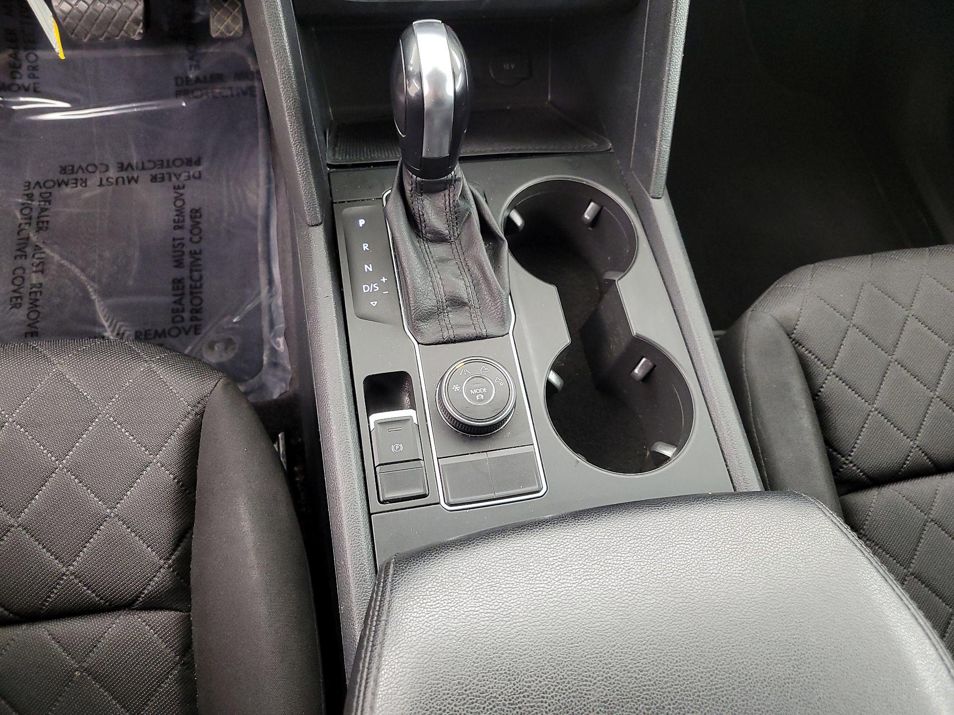 Thumbnail: 2018 Volkswagen Atlas - 17