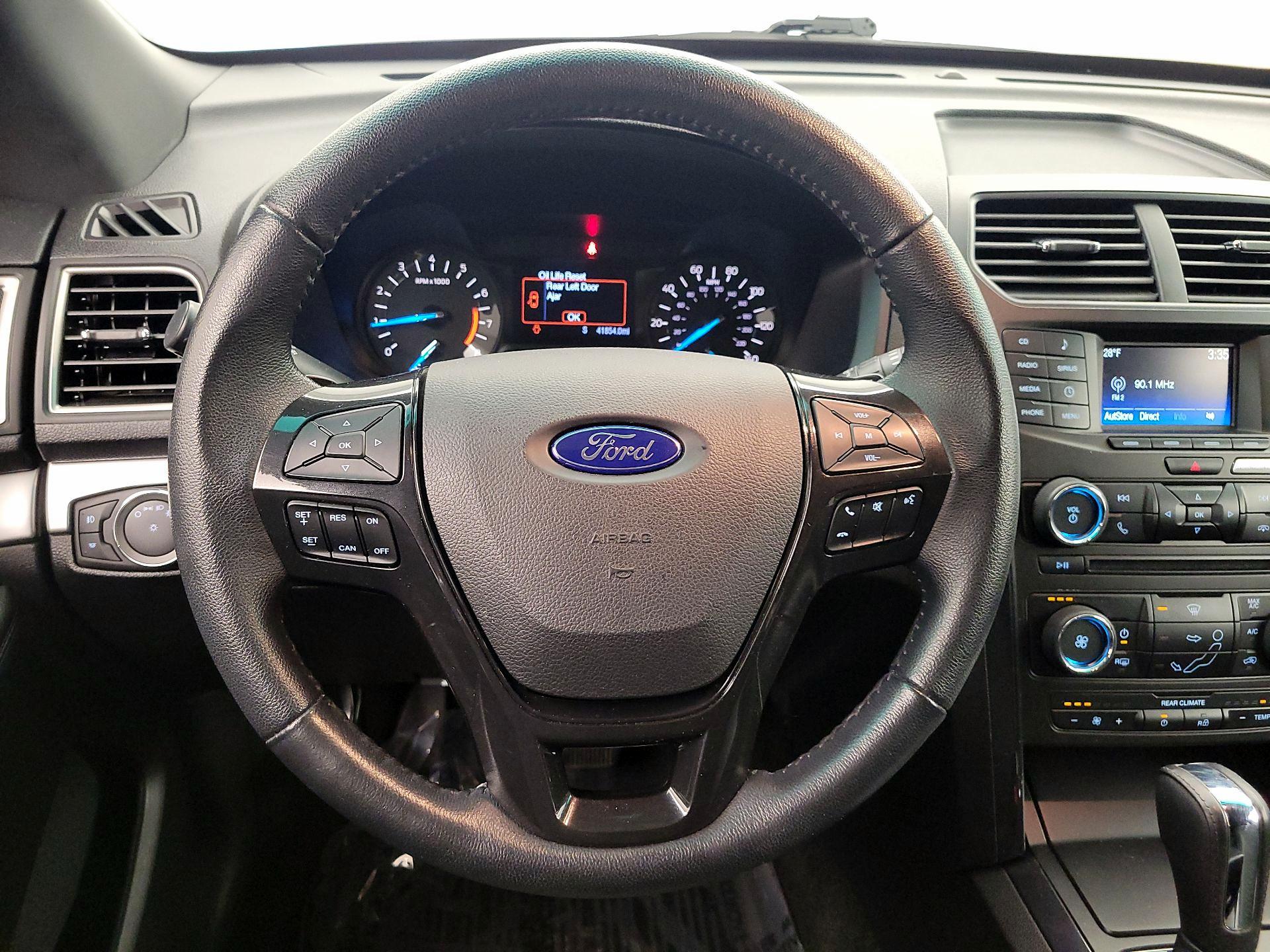 Thumbnail: 2017 Ford Explorer - 10