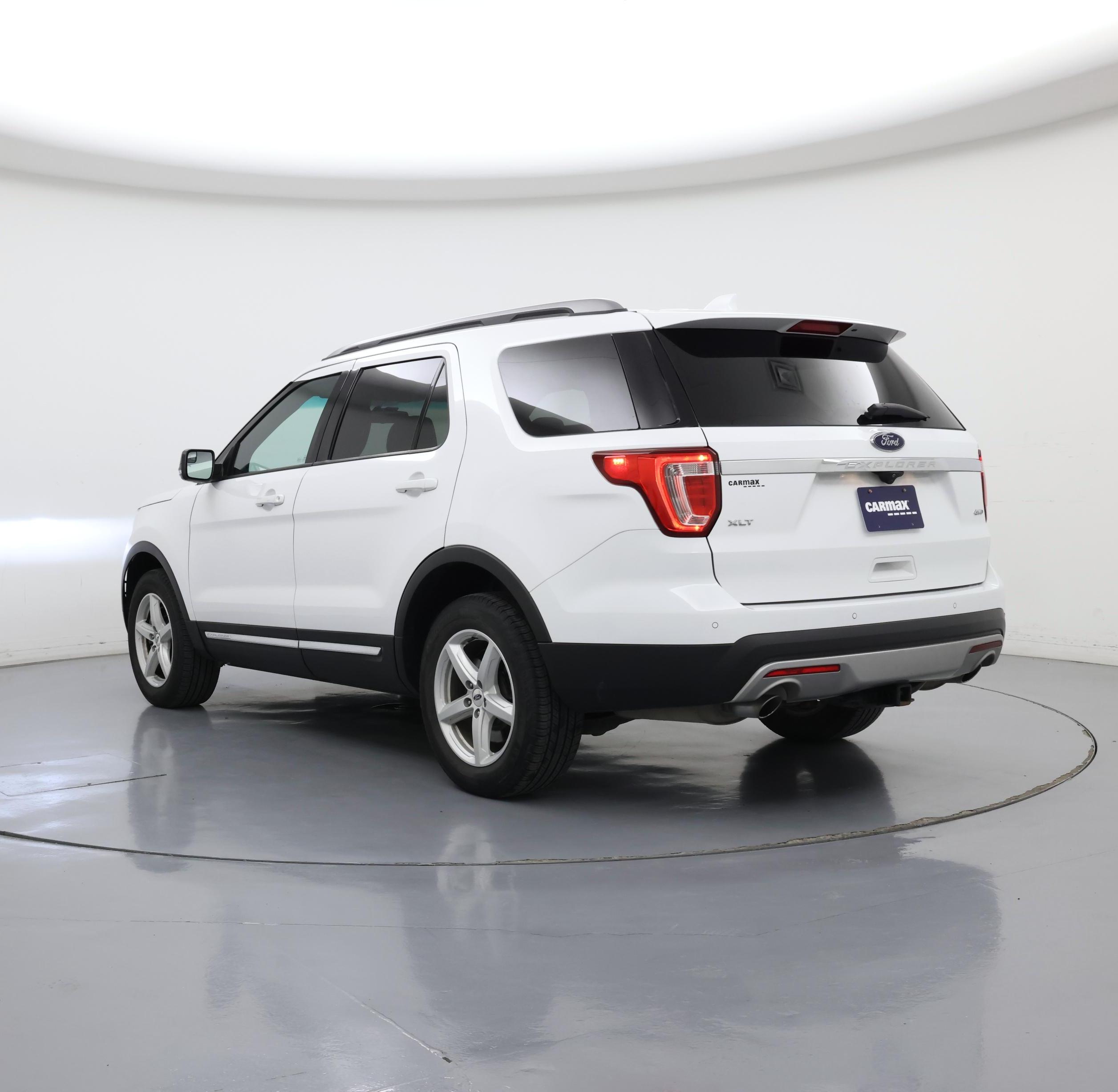 Thumbnail: 2017 Ford Explorer - 2