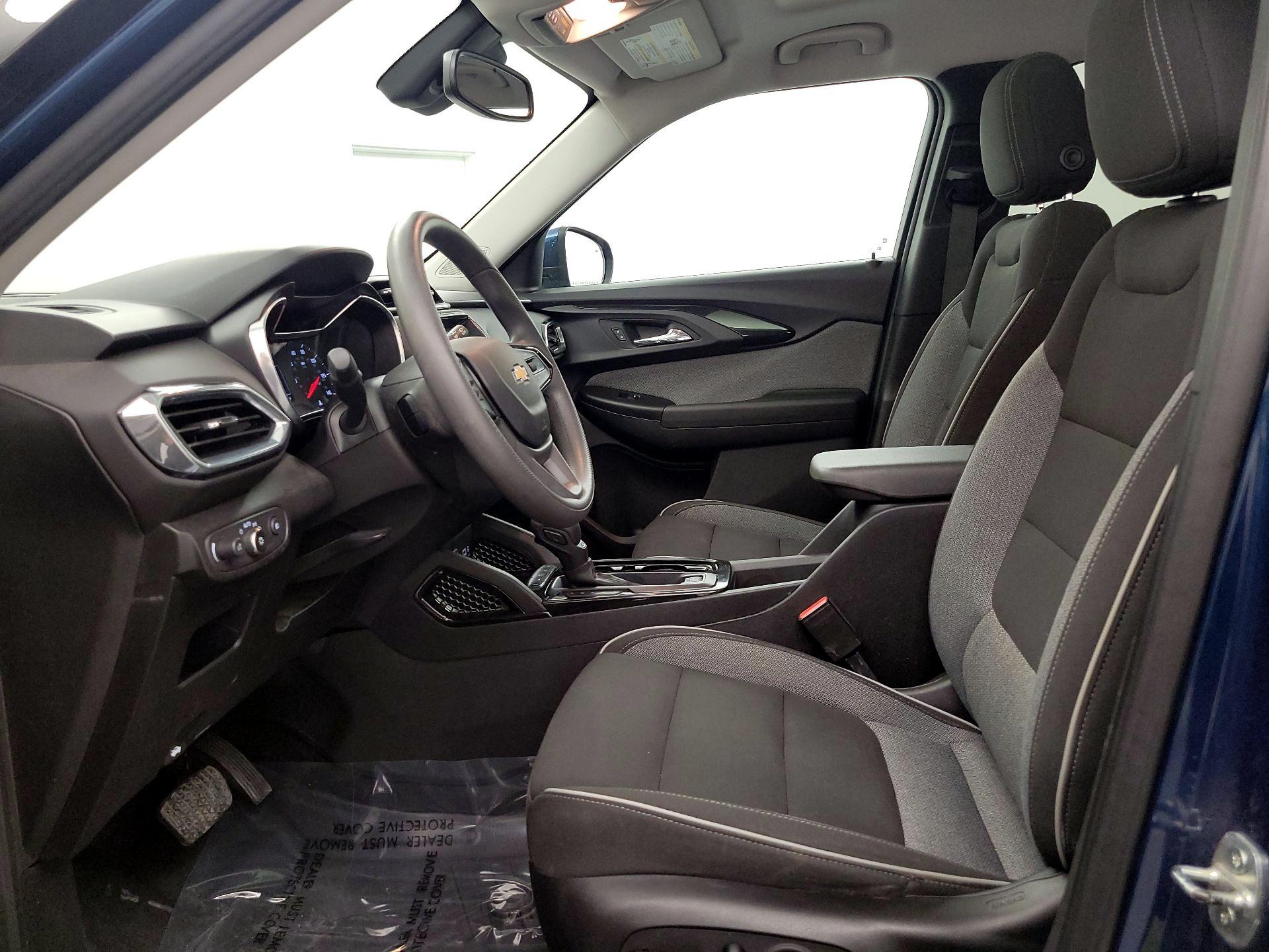 Thumbnail: 2021 Chevrolet TrailBlazer - 11