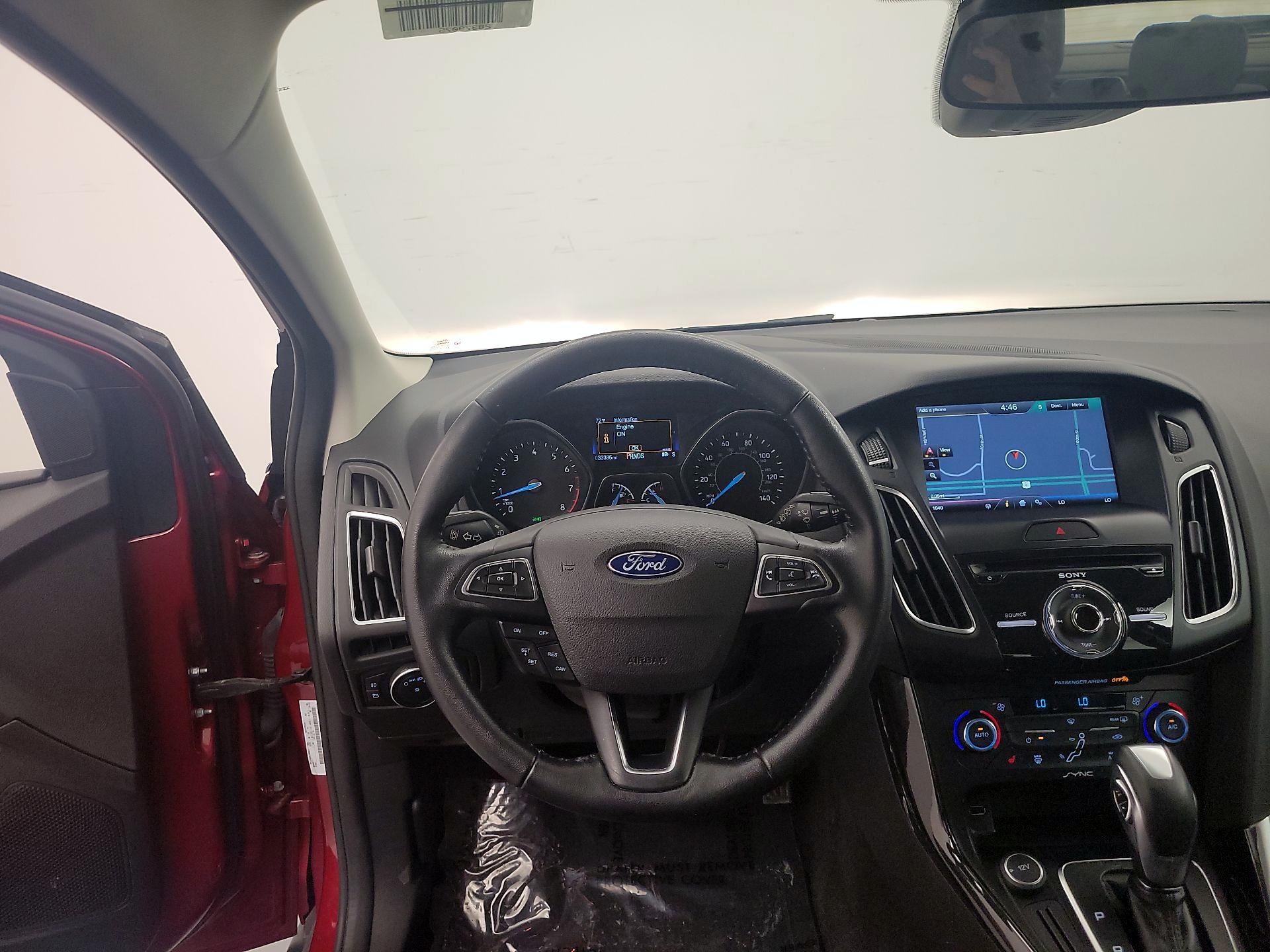 Thumbnail: 2015 Ford Focus - 10