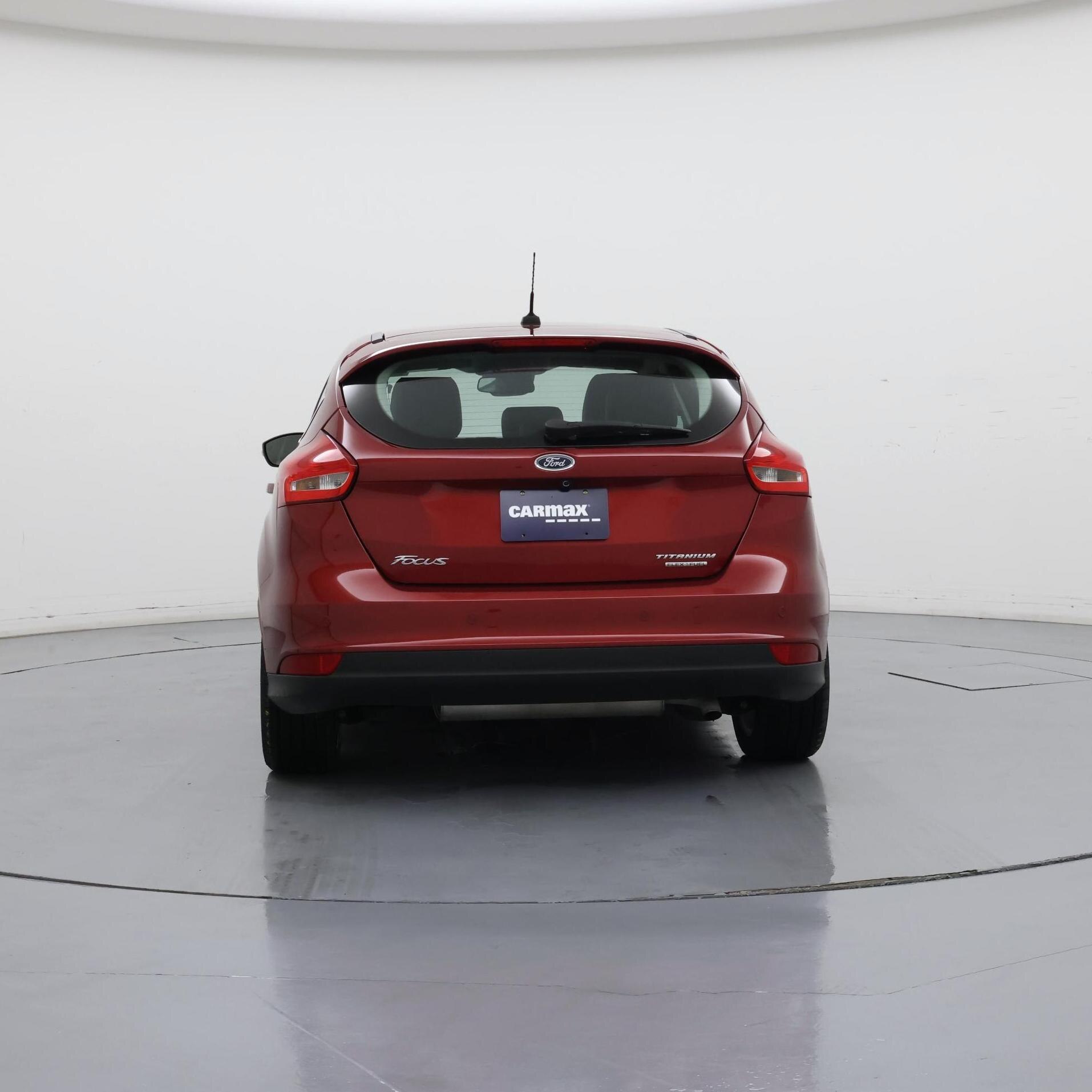 Thumbnail: 2015 Ford Focus - 6