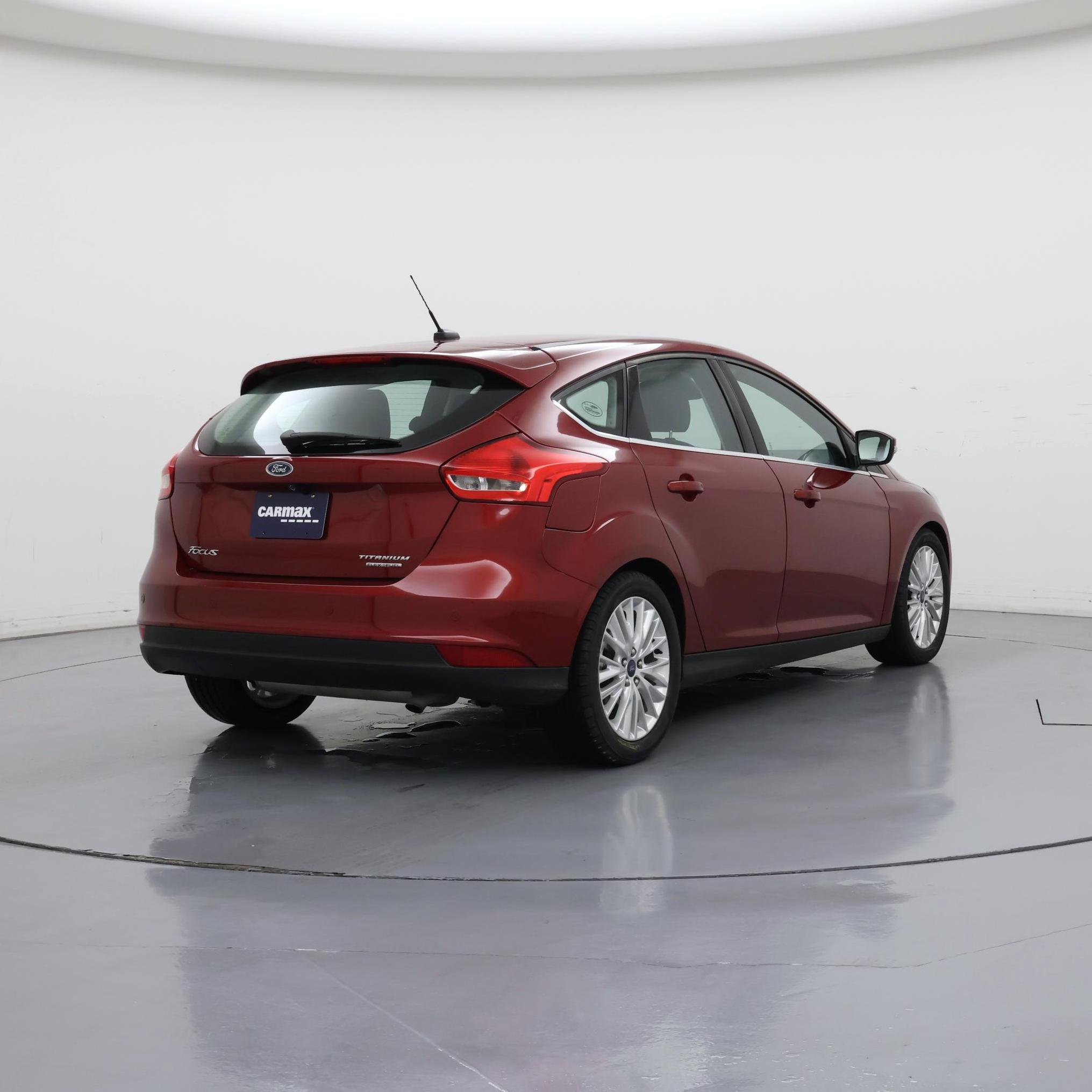 Thumbnail: 2015 Ford Focus - 8