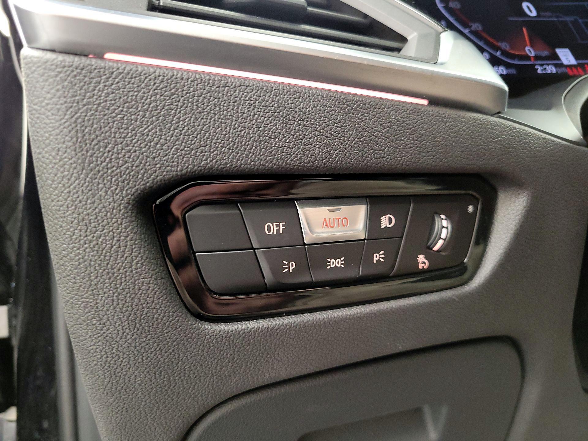 Thumbnail: 2020 BMW 3 Series - 13