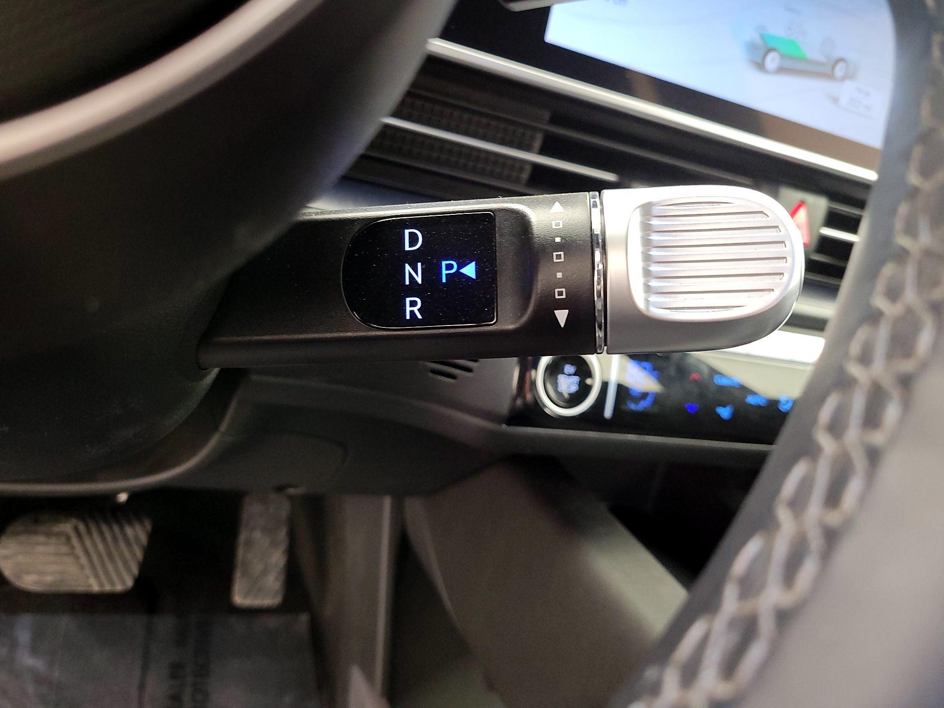 Thumbnail: 2024 Hyundai Ioniq 6 - 17