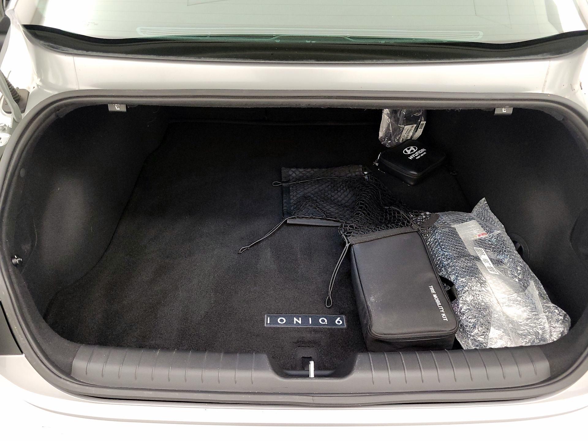 Thumbnail: 2024 Hyundai Ioniq 6 - 20