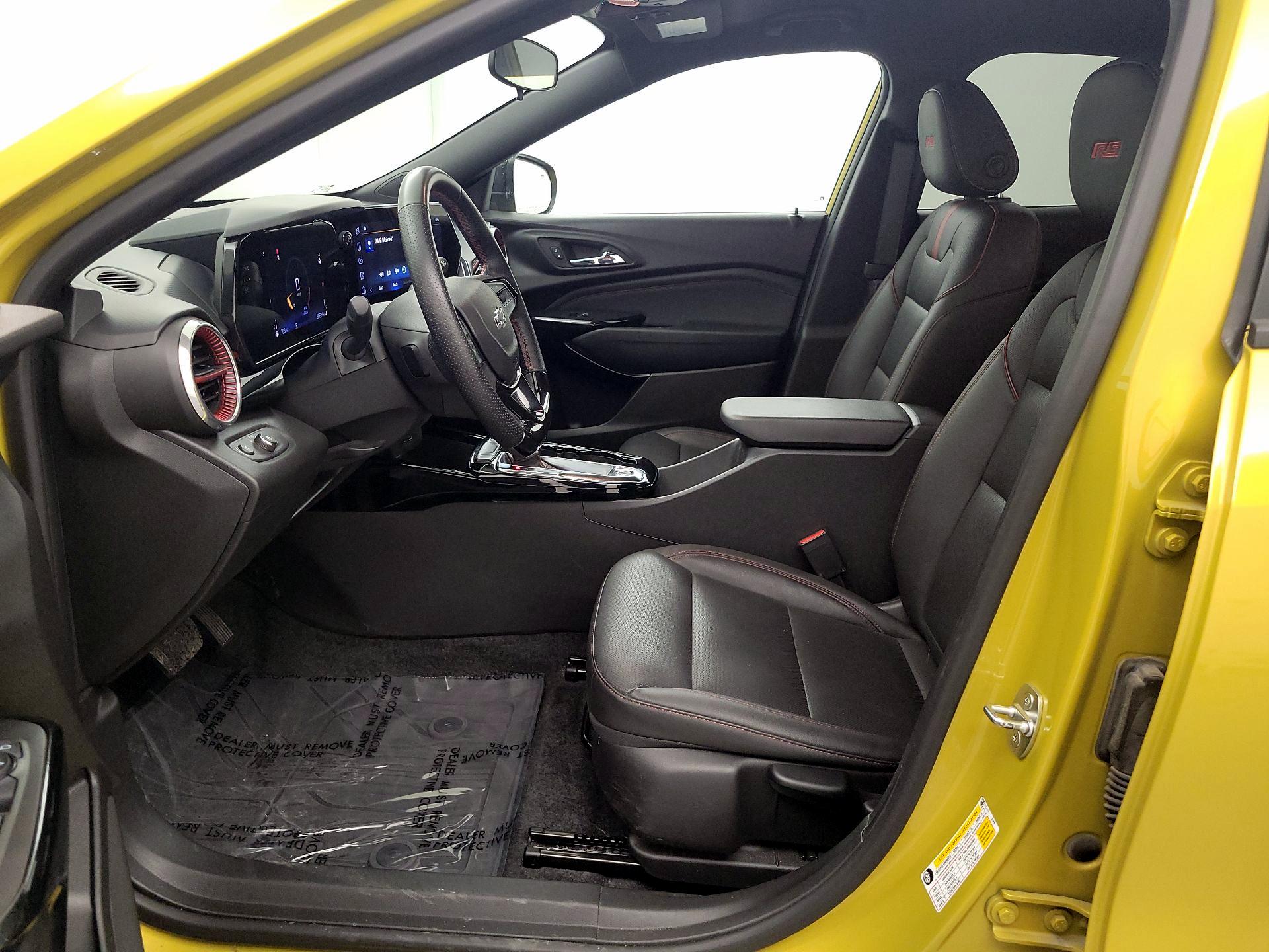 Thumbnail: 2024 Chevrolet Trax - 11