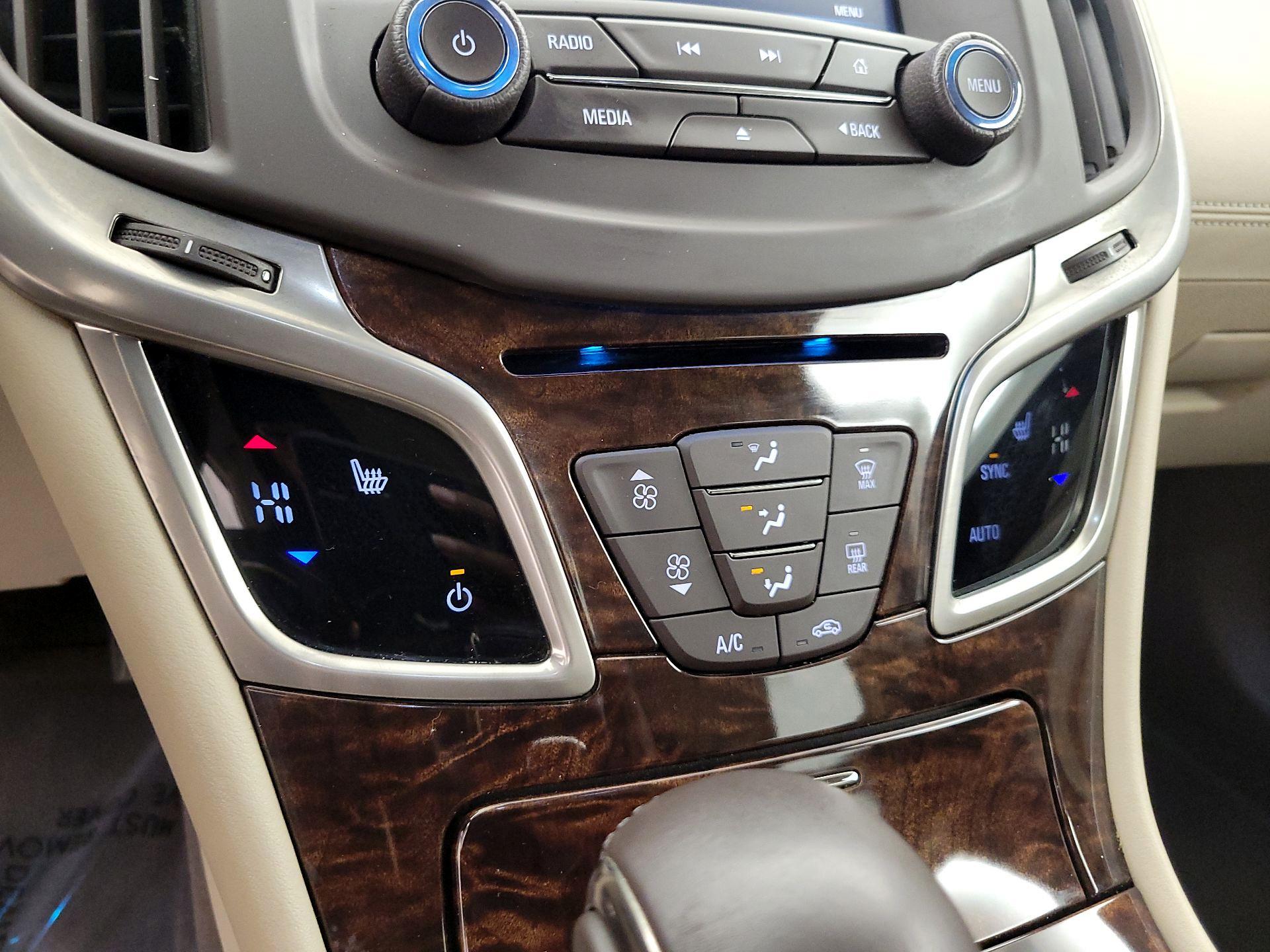 Thumbnail: 2014 Buick LaCrosse - 16