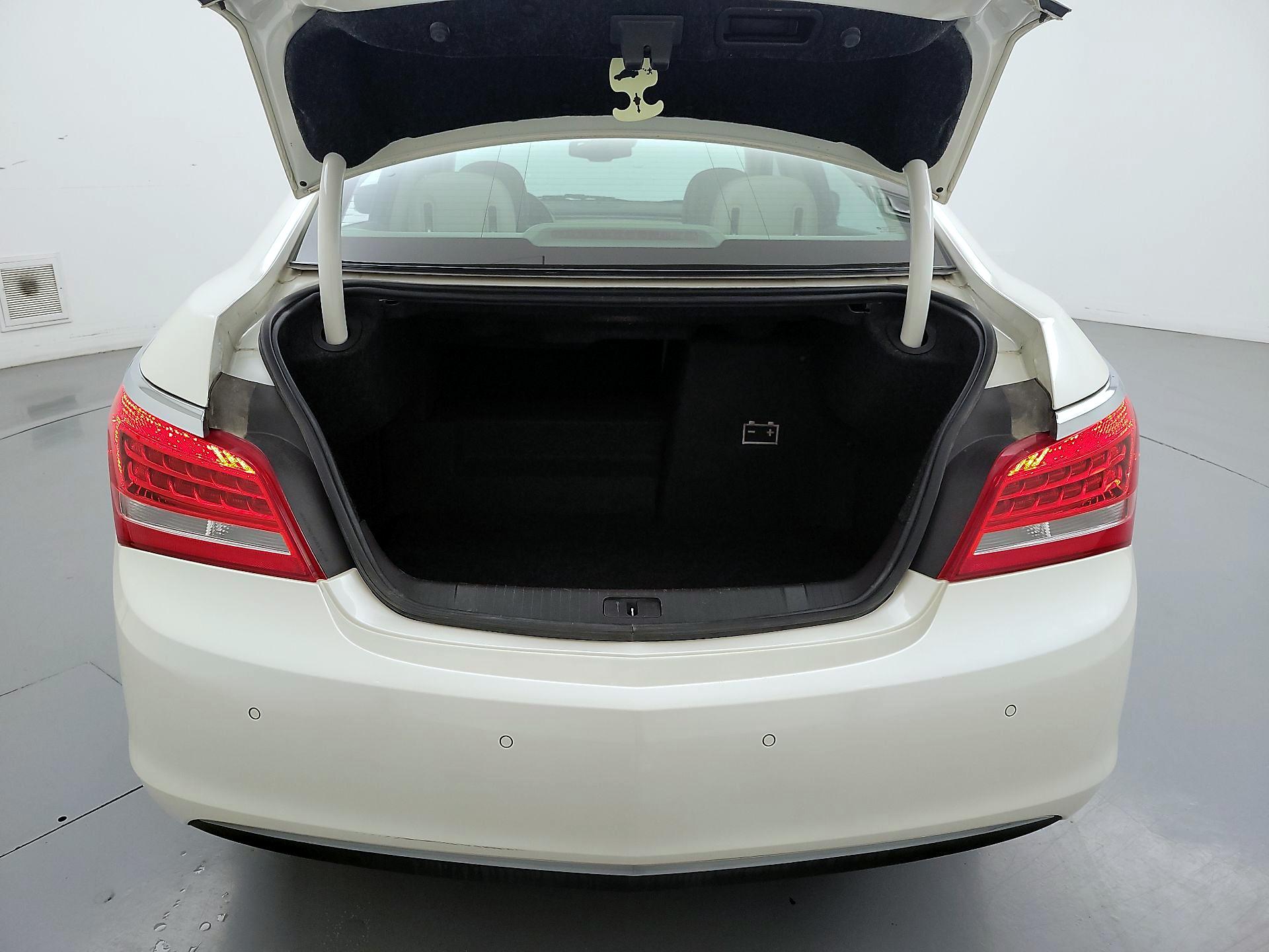 Thumbnail: 2014 Buick LaCrosse - 20