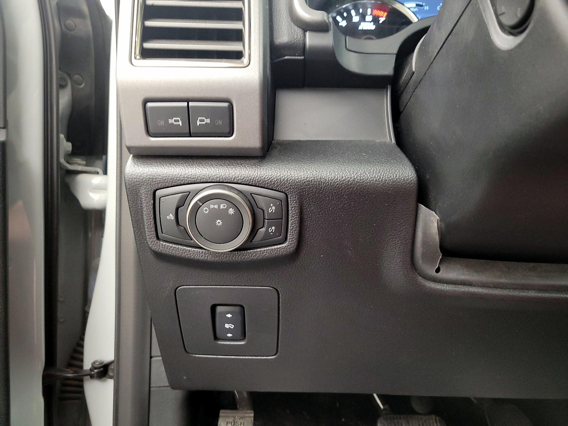 Thumbnail: 2017 Ford F-150 - 13