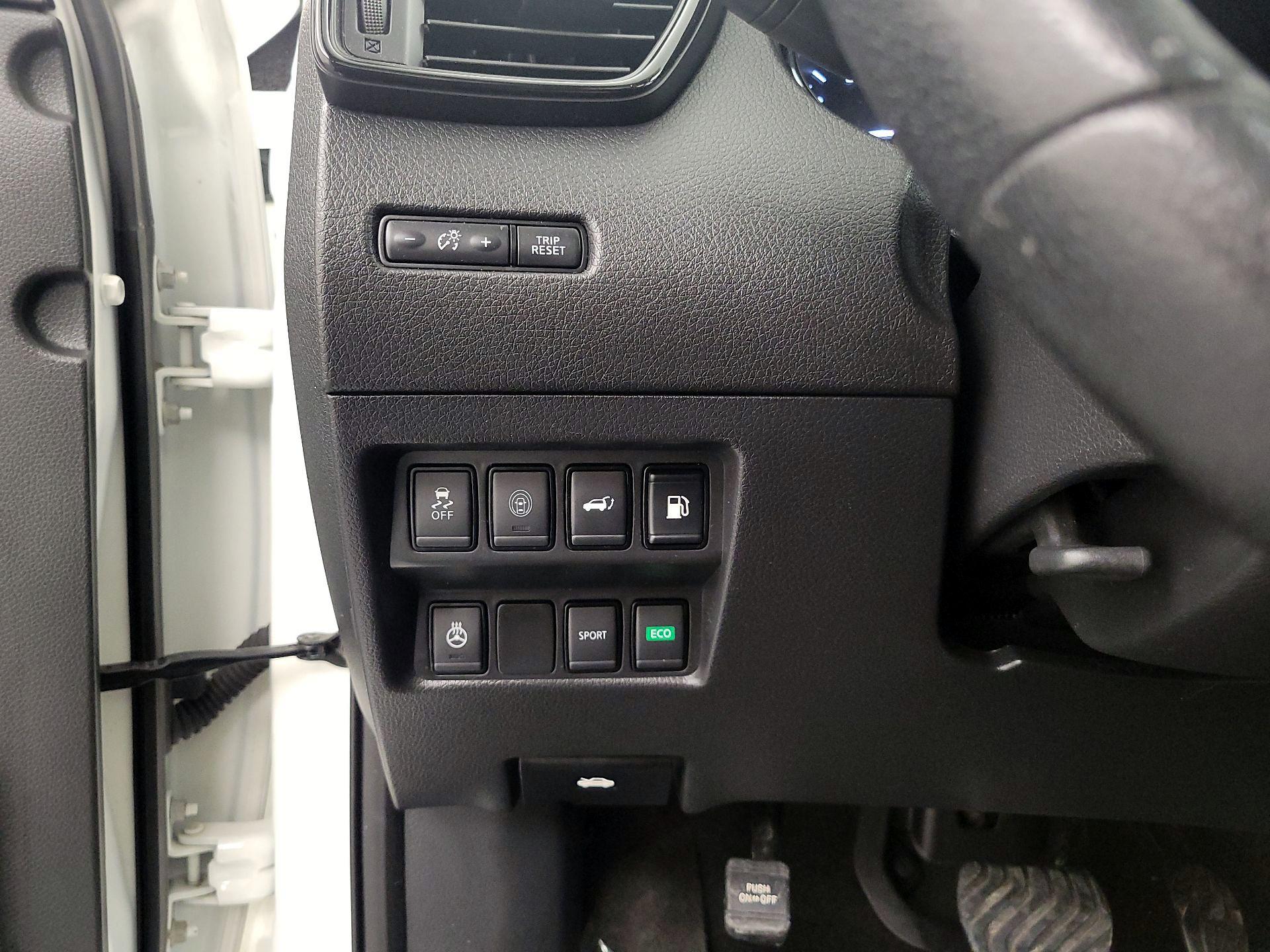 Thumbnail: 2019 Nissan Rogue - 13