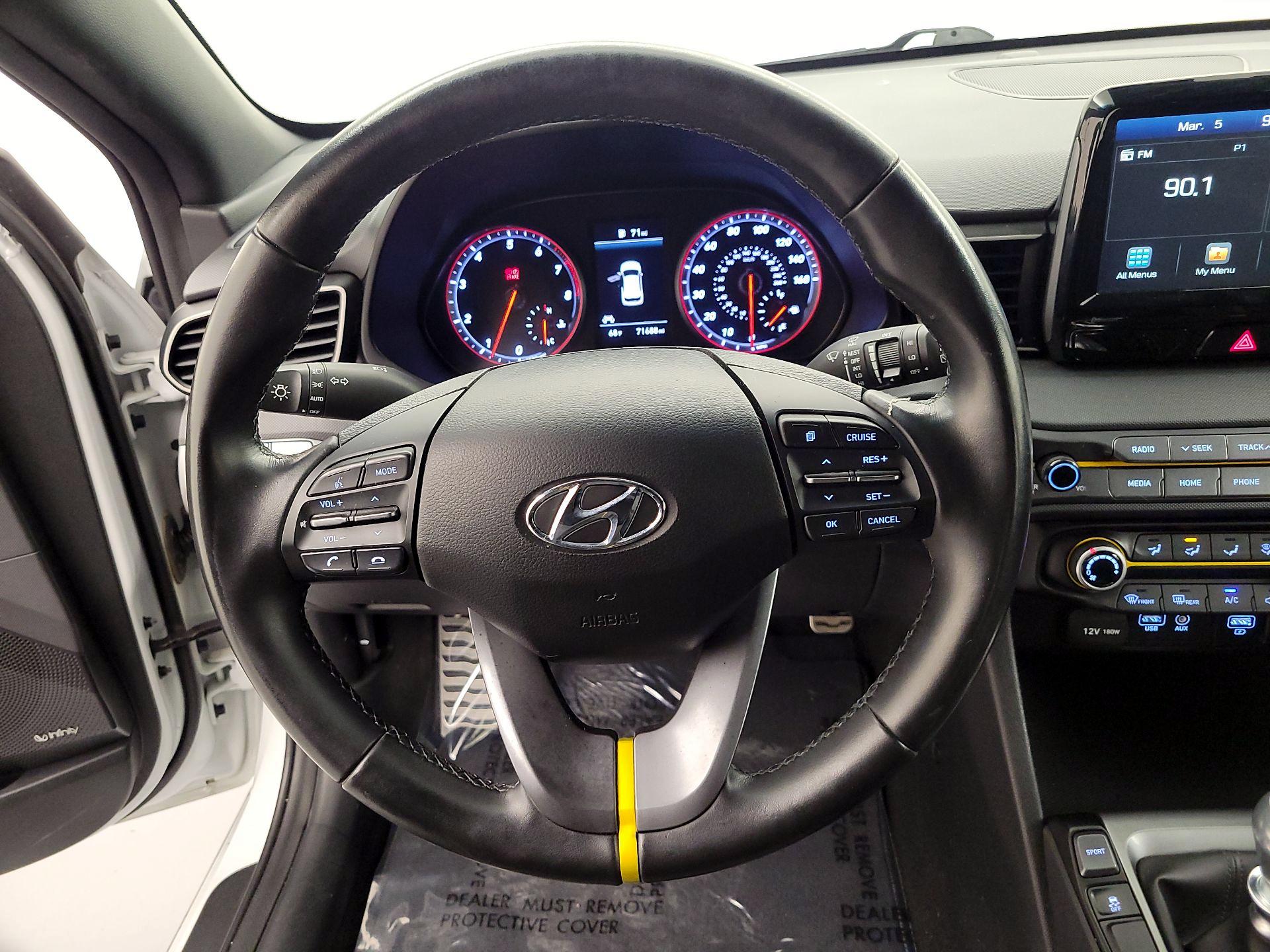 Thumbnail: 2020 Hyundai Veloster - 10