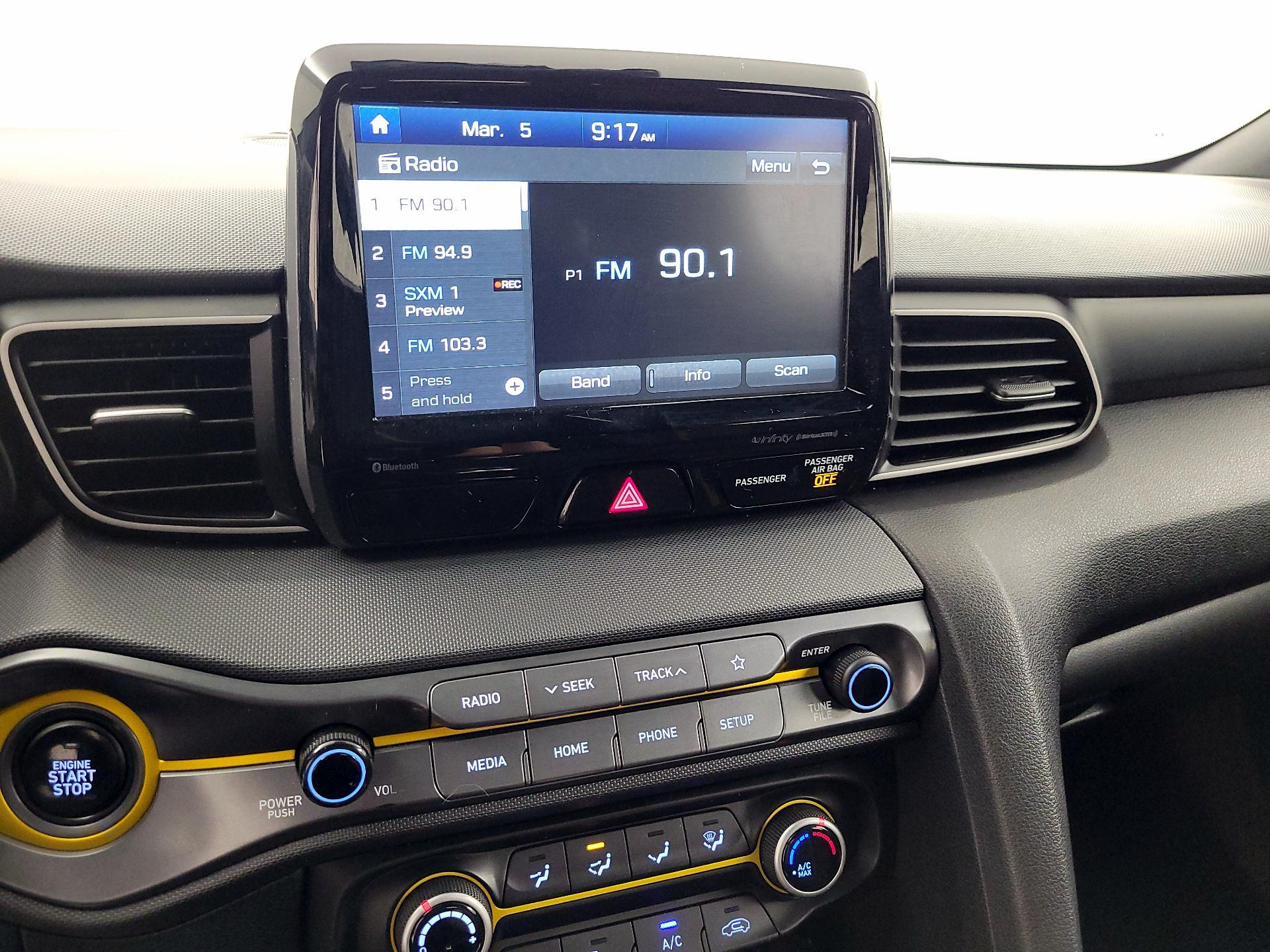 Thumbnail: 2020 Hyundai Veloster - 15