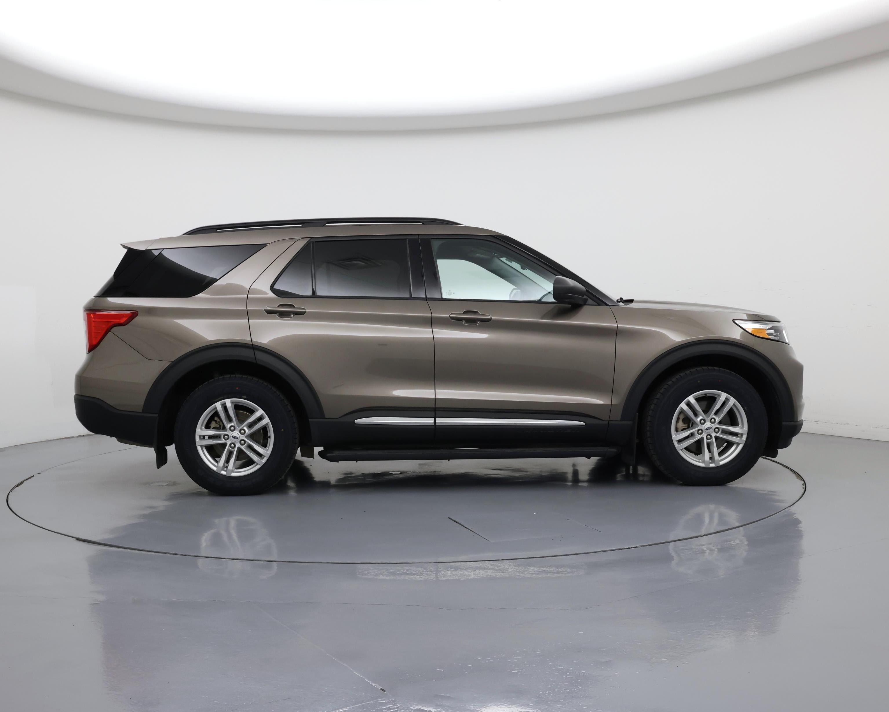 Thumbnail: 2021 Ford Explorer - 7