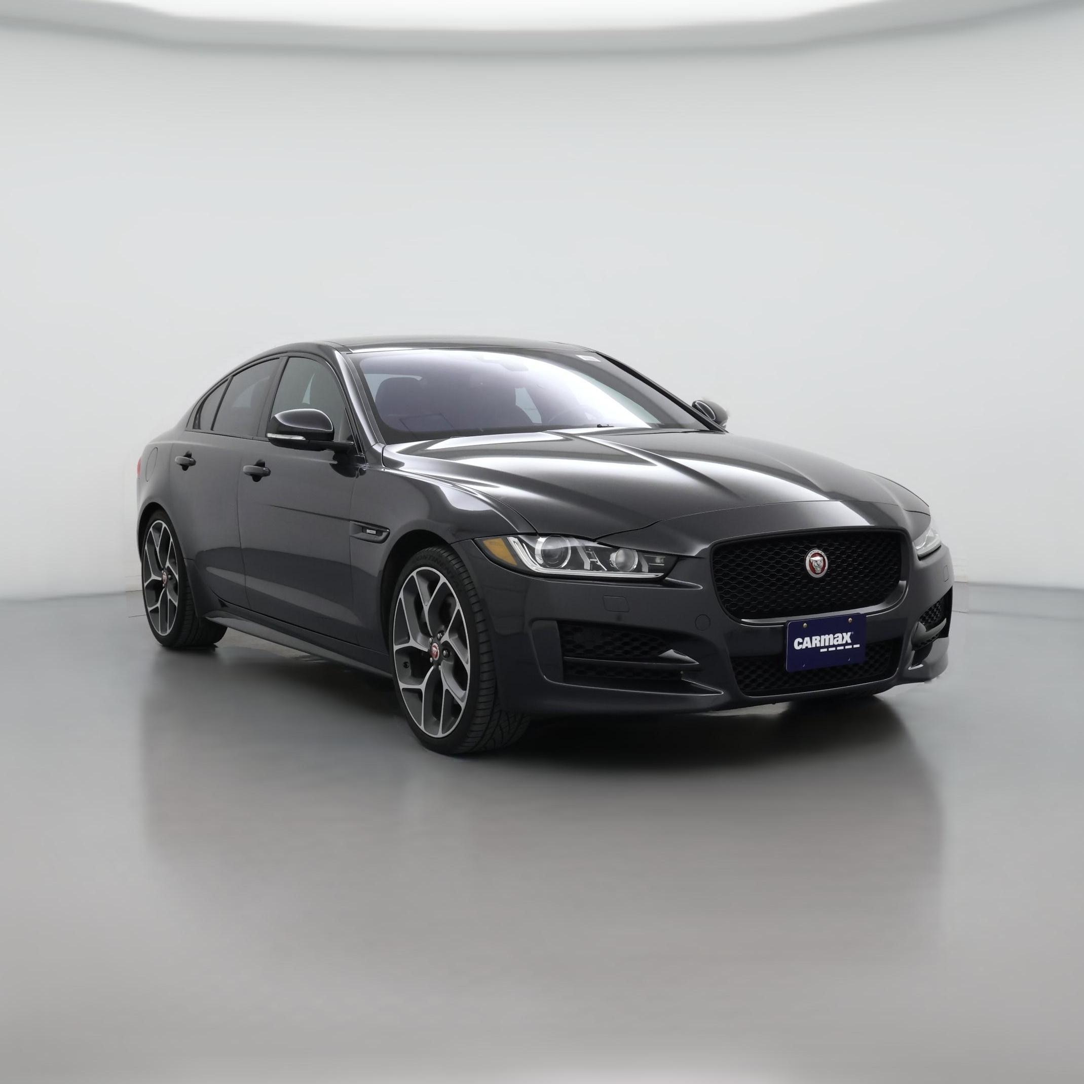 Thumbnail: 2017 Jaguar XE - 1