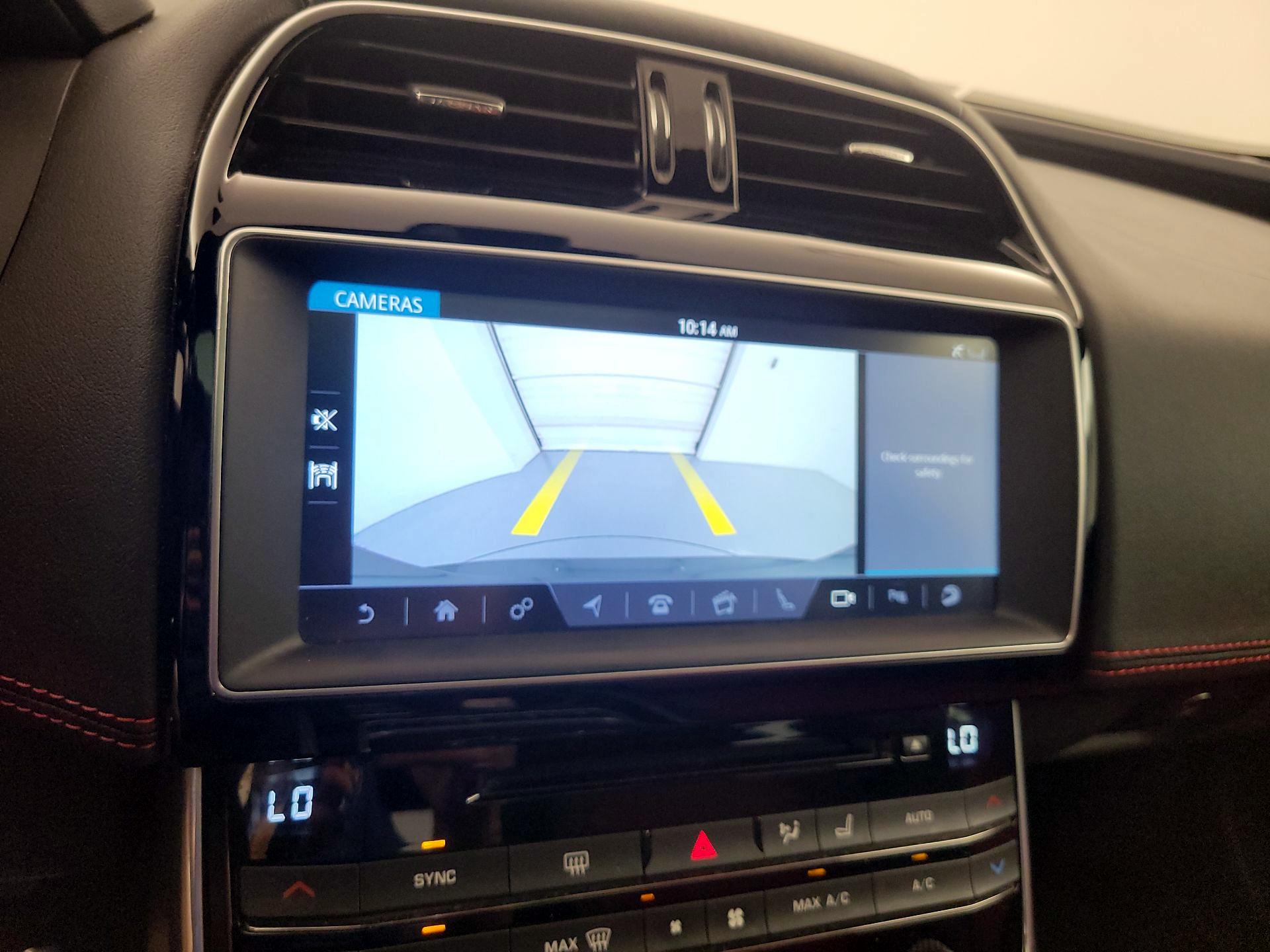 Thumbnail: 2017 Jaguar XE - 15