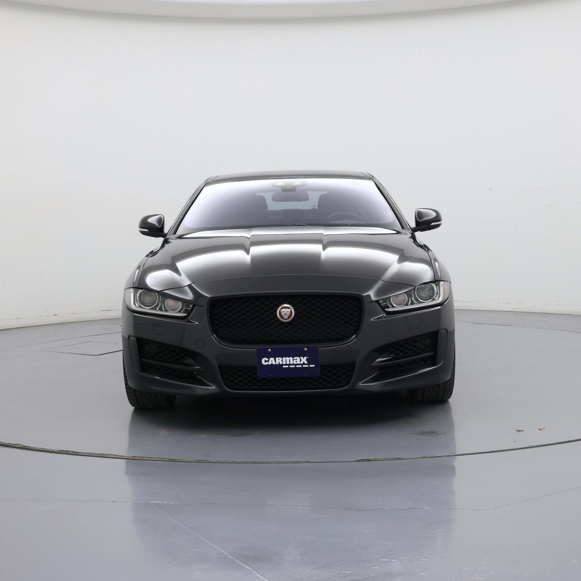 Thumbnail: 2017 Jaguar XE - 5