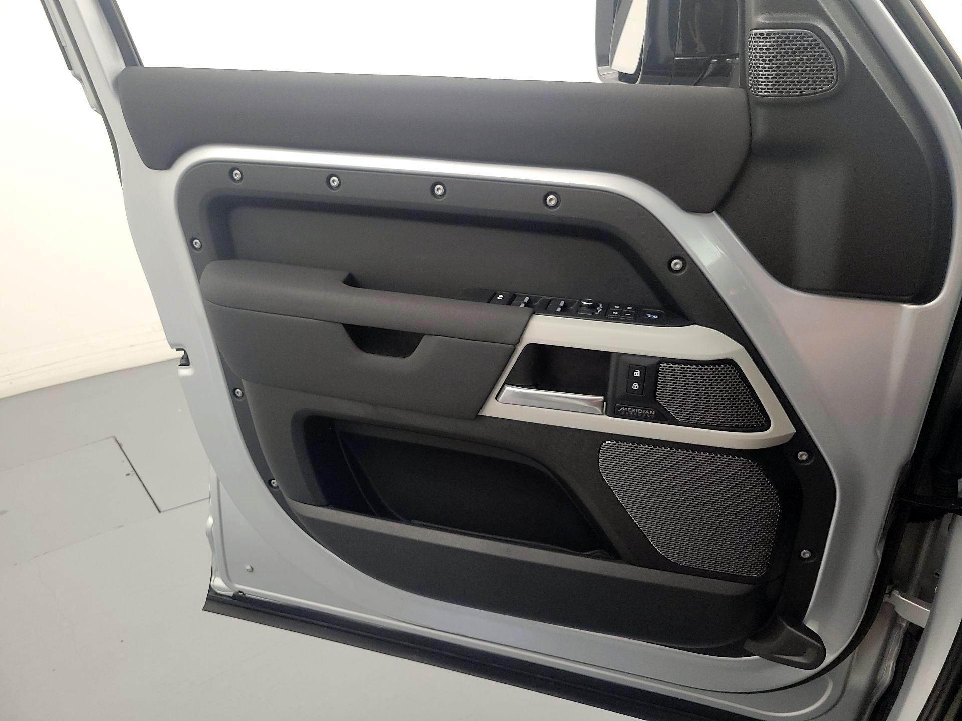 Thumbnail: 2023 Land Rover Defender - 12