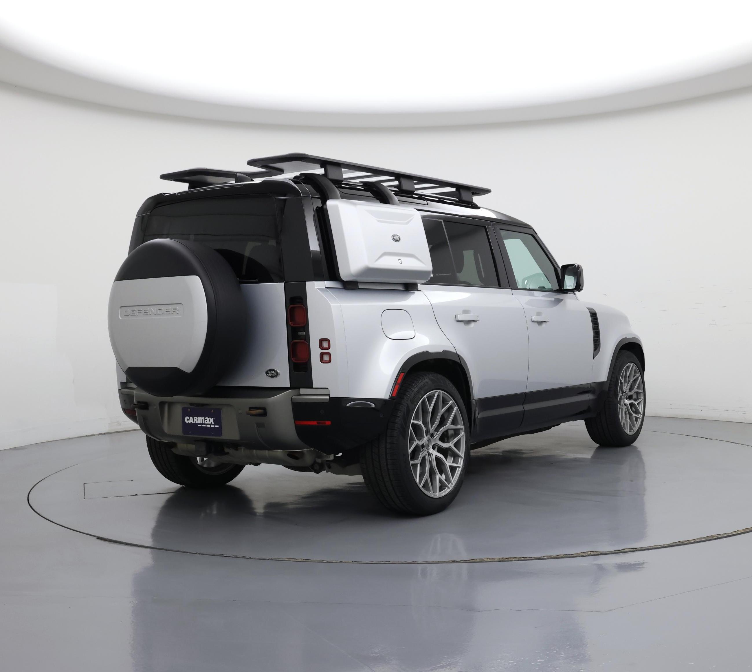 Thumbnail: 2023 Land Rover Defender - 8