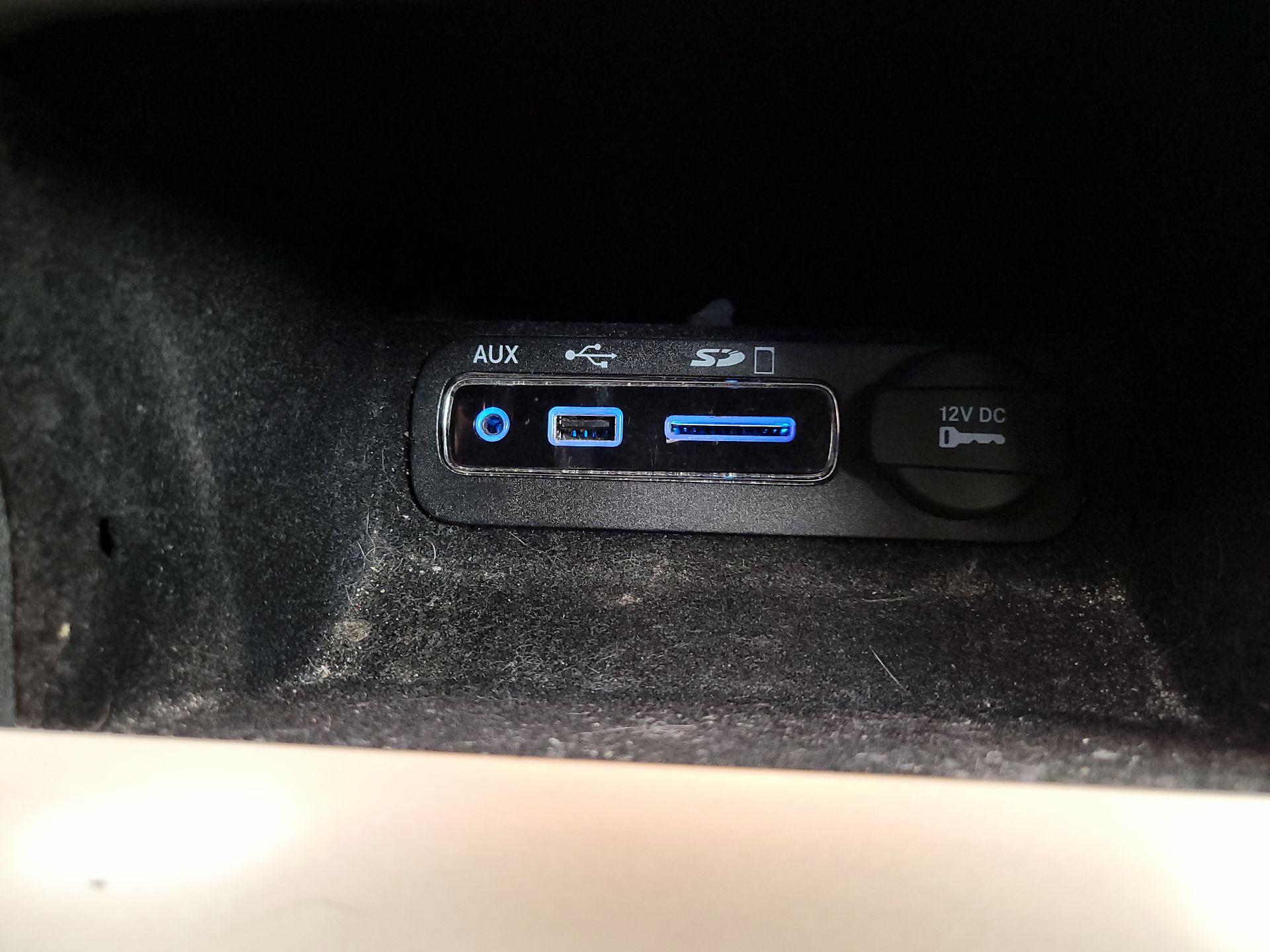 Thumbnail: 2014 Jeep Grand Cherokee - 17