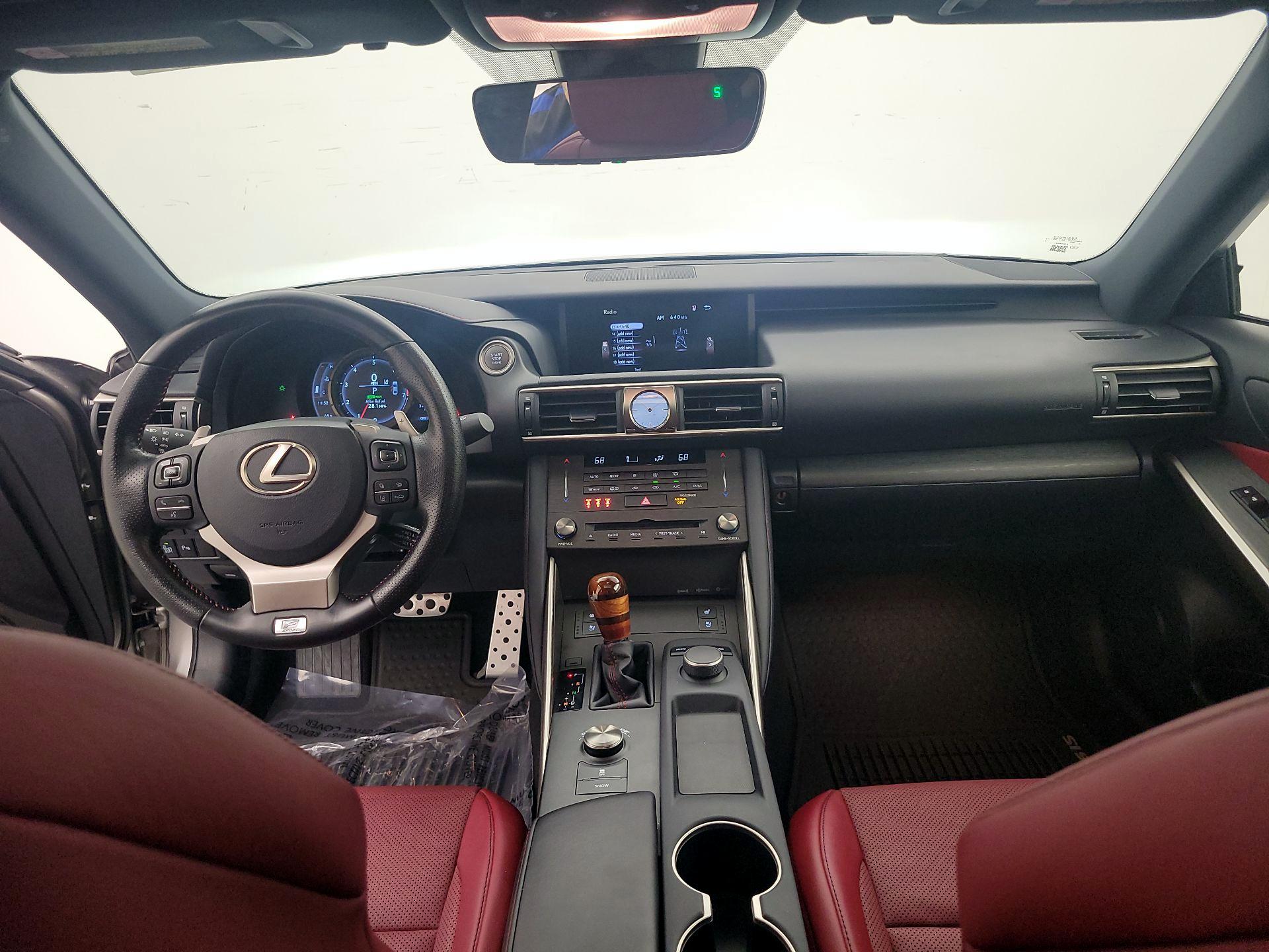 Thumbnail: 2020 Lexus IS - 9