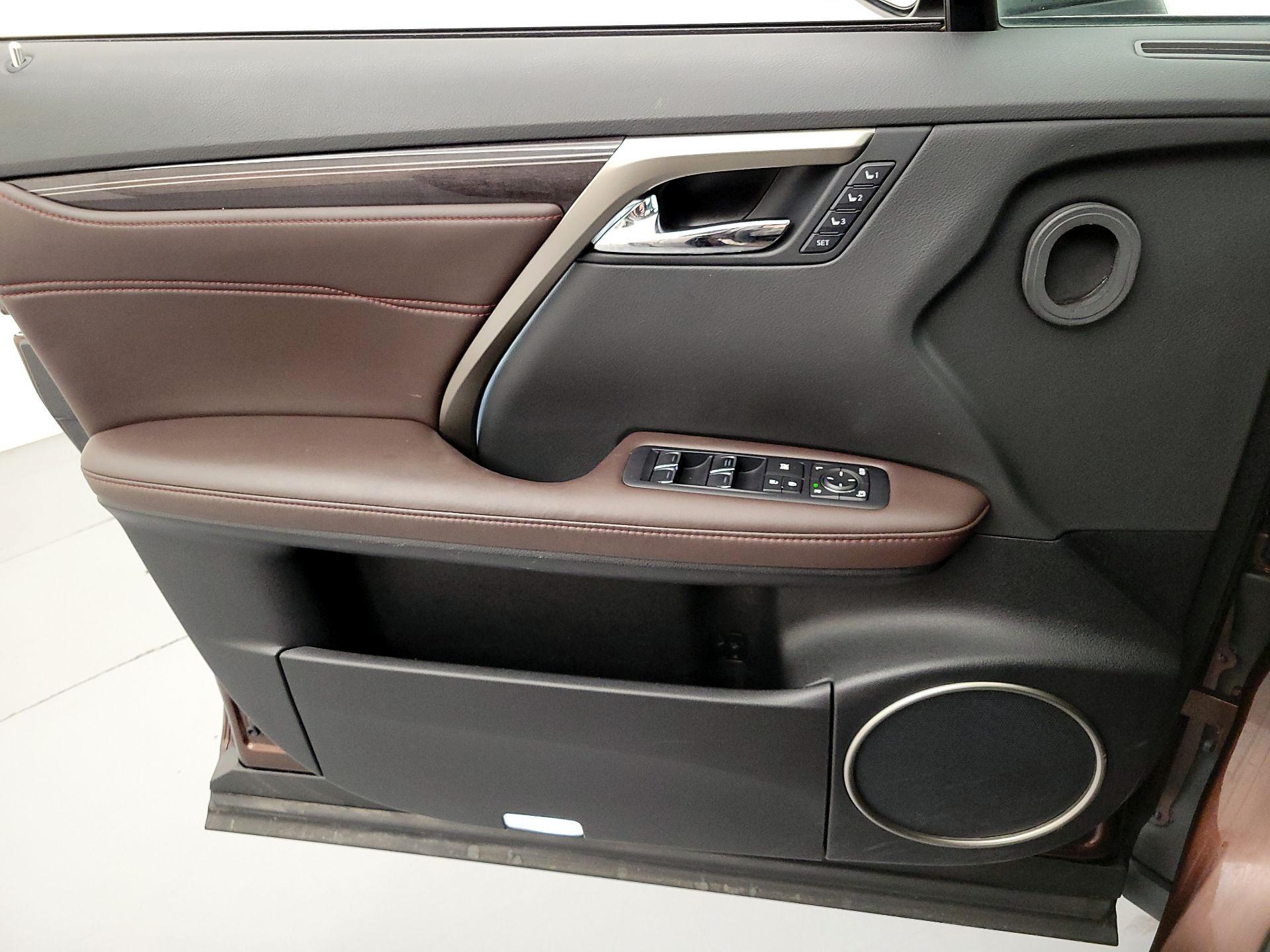 Thumbnail: 2016 Lexus RX - 12