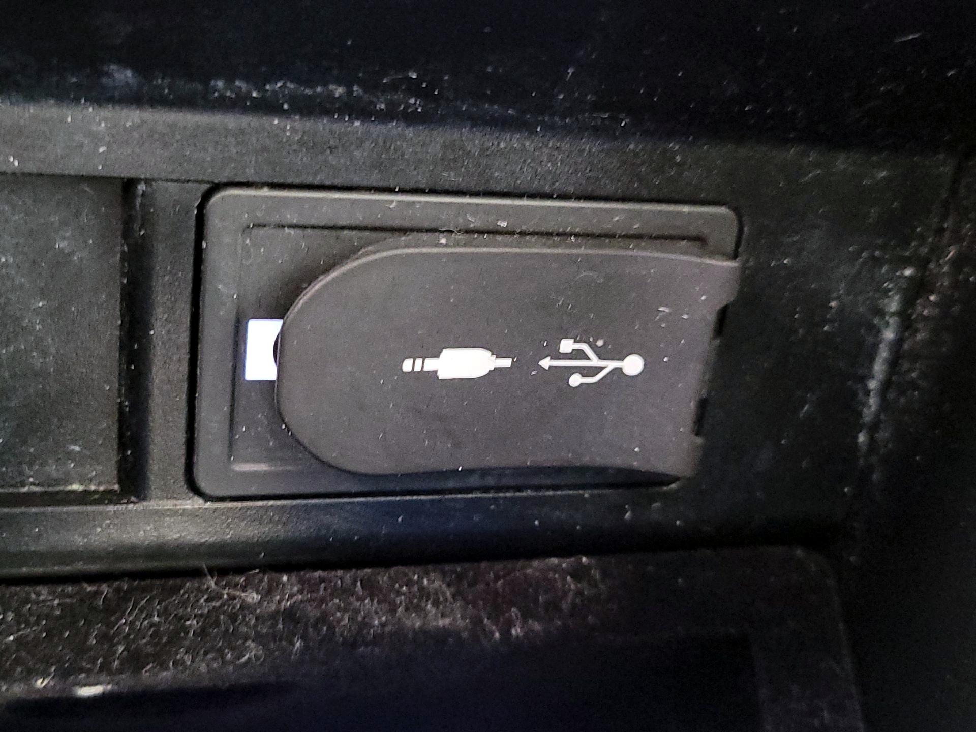 Thumbnail: 2016 Lexus RX - 19