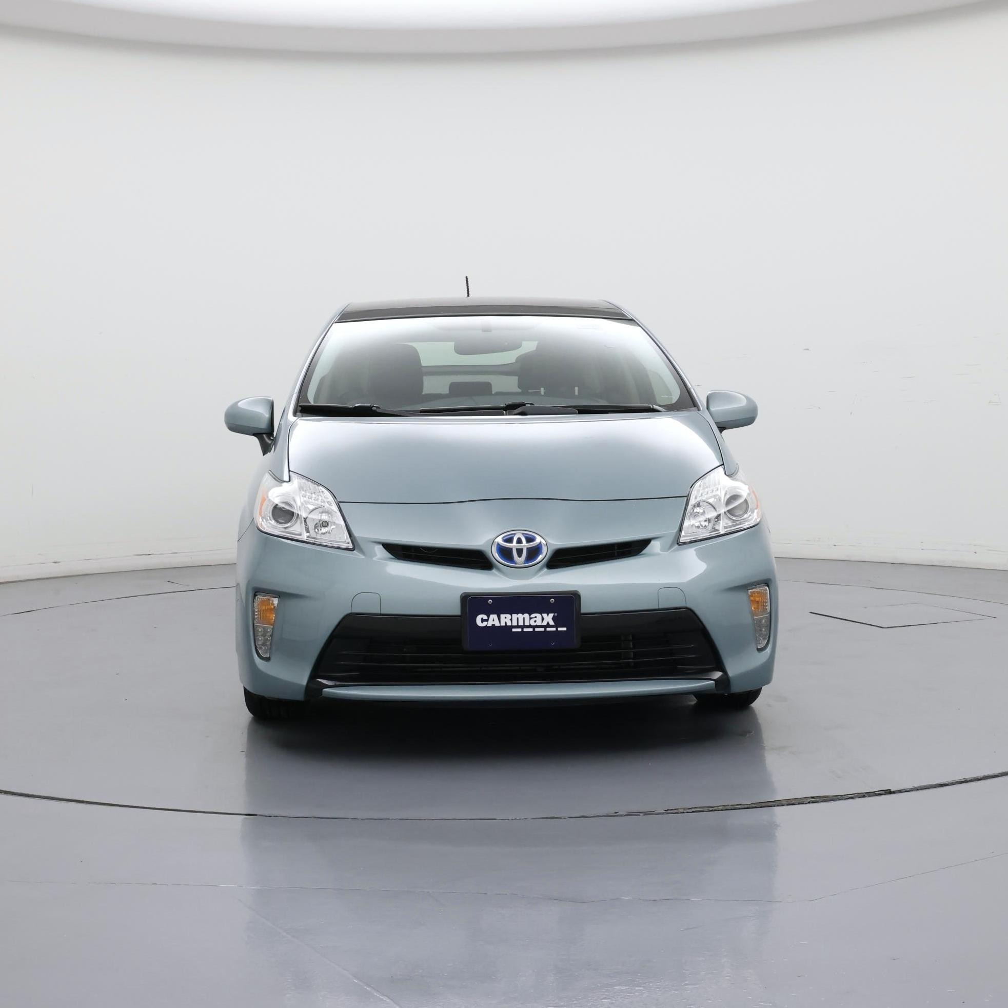 Thumbnail: 2015 Toyota Prius - 5