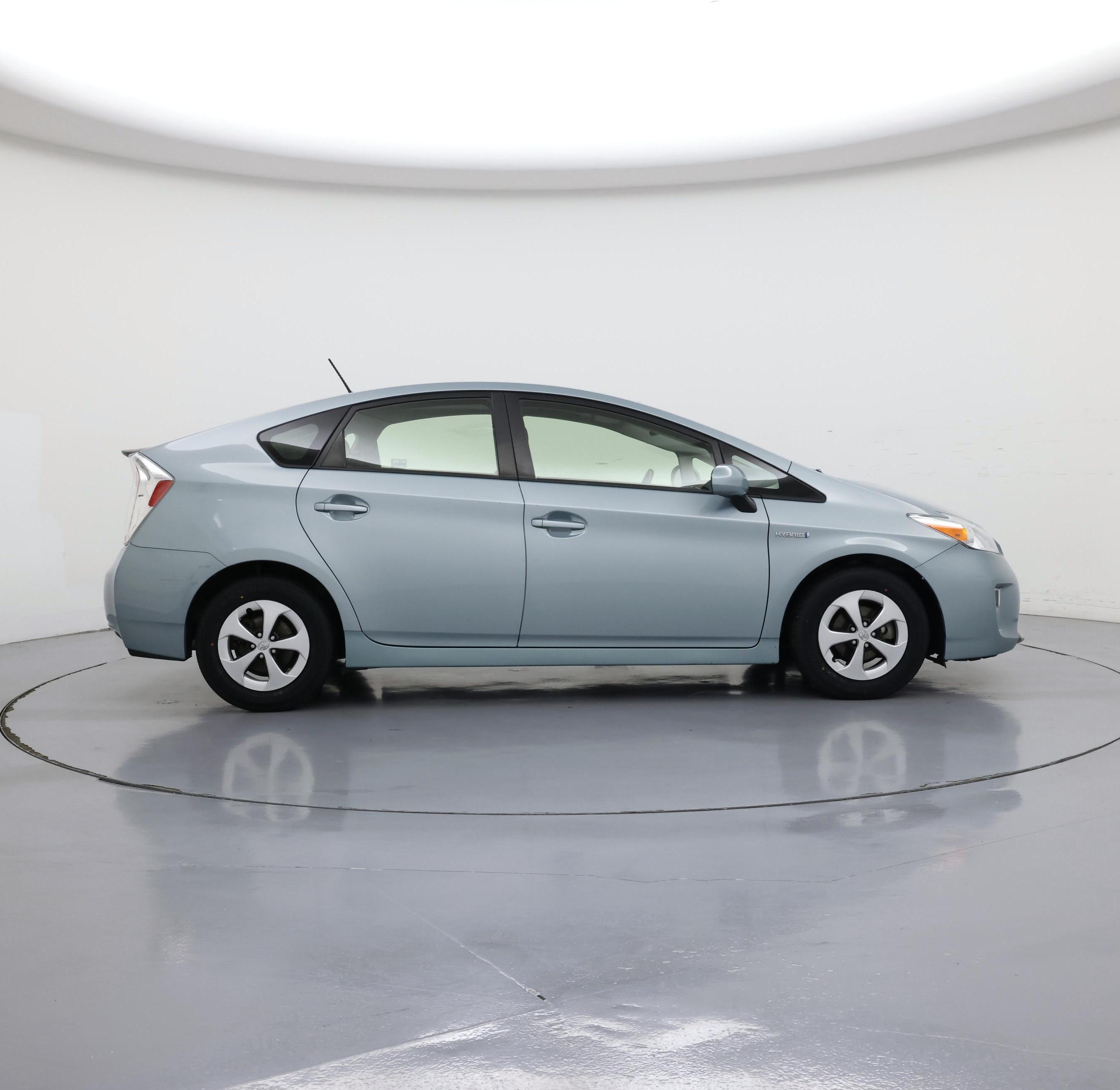 Thumbnail: 2015 Toyota Prius - 7
