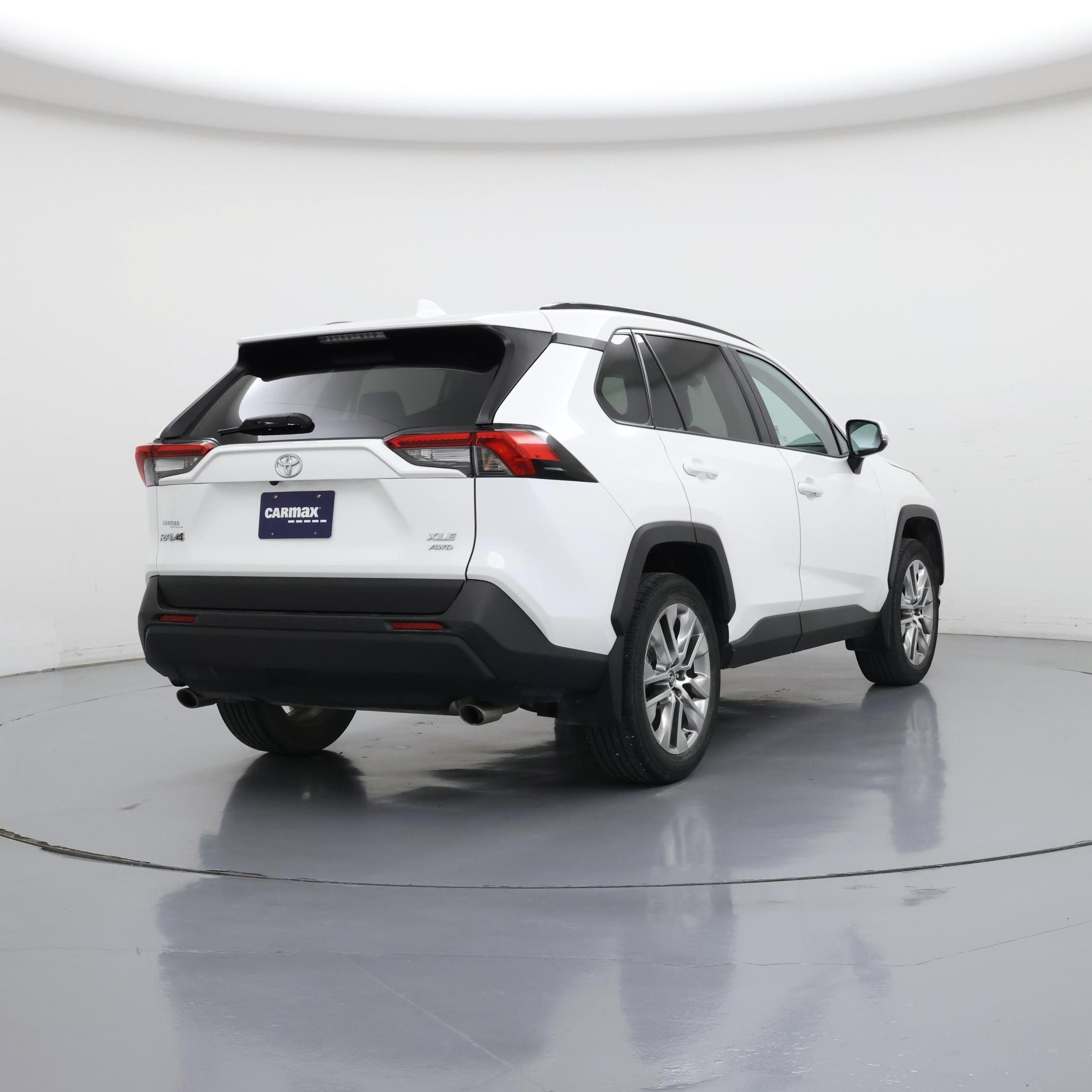 Thumbnail: 2020 Toyota RAV4 - 8