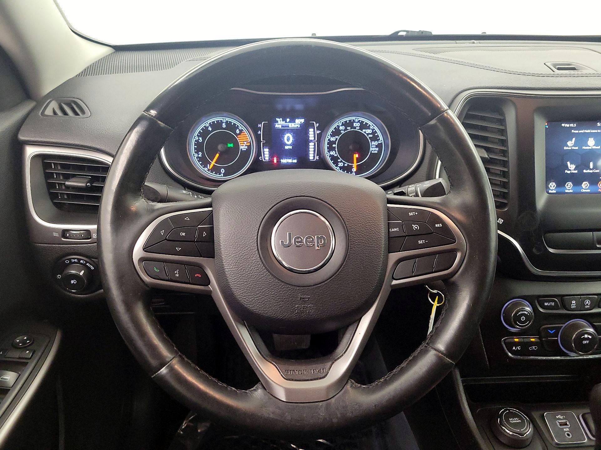 Thumbnail: 2019 Jeep Cherokee - 10