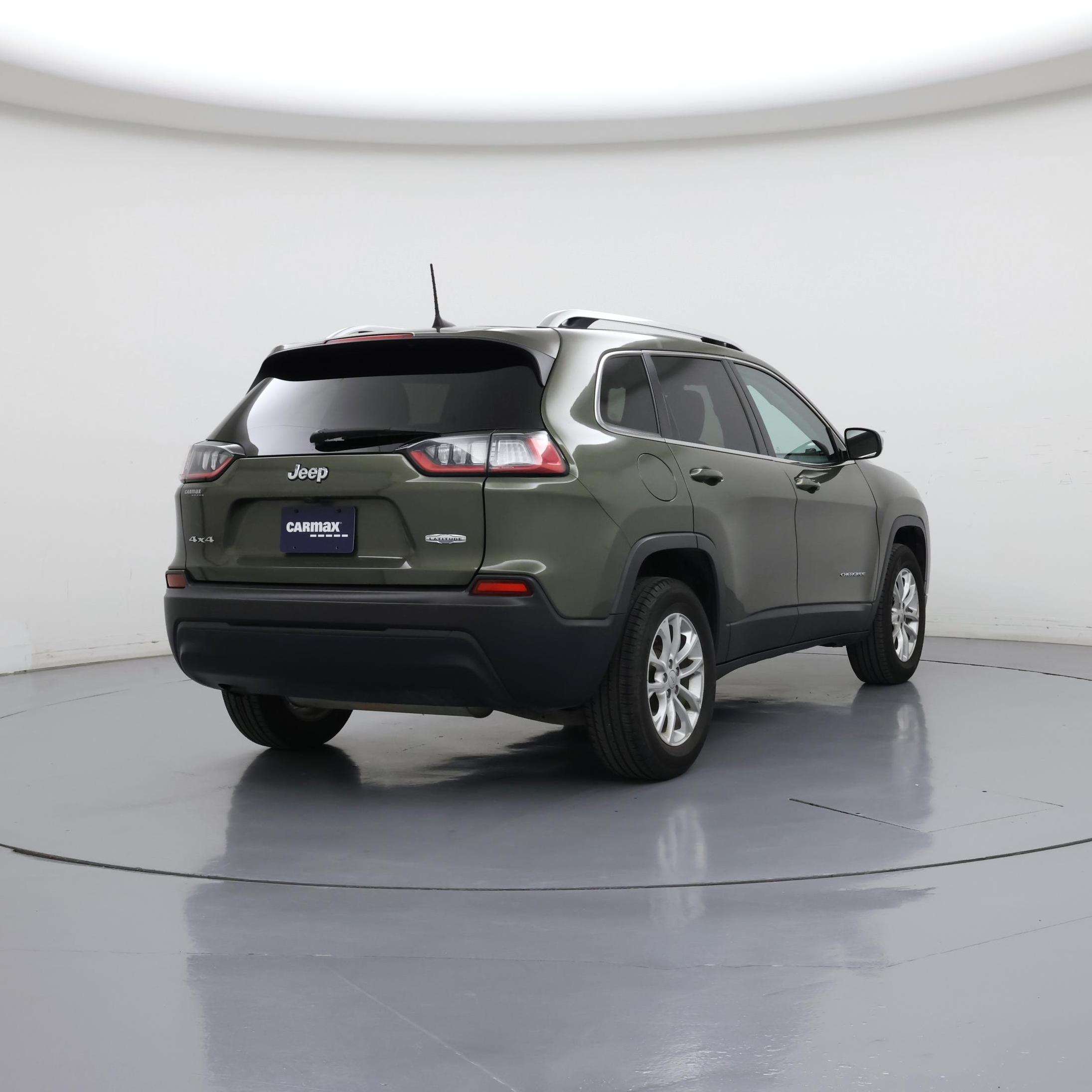 Thumbnail: 2019 Jeep Cherokee - 8