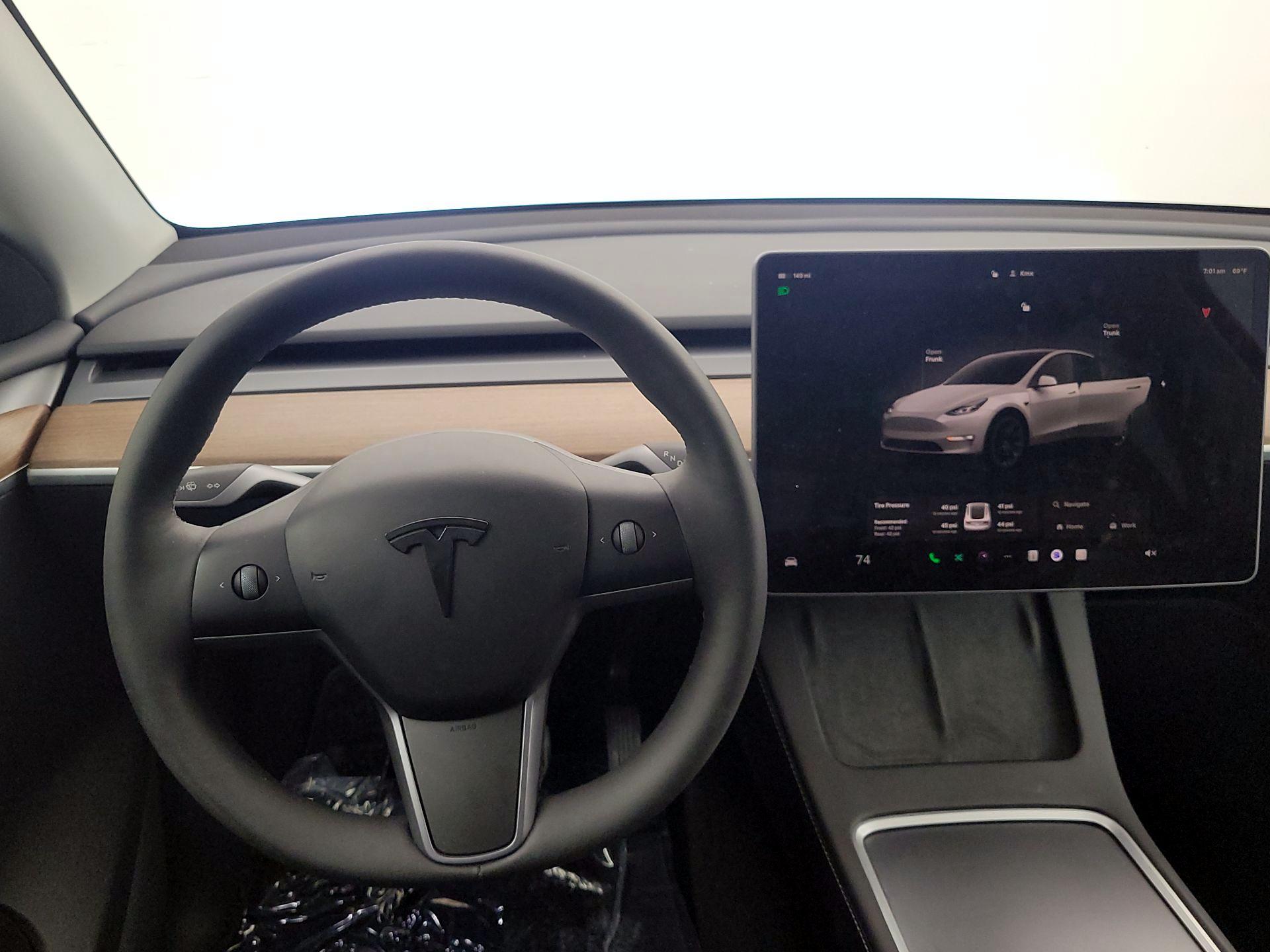 Thumbnail: 2024 Tesla Model Y - 10