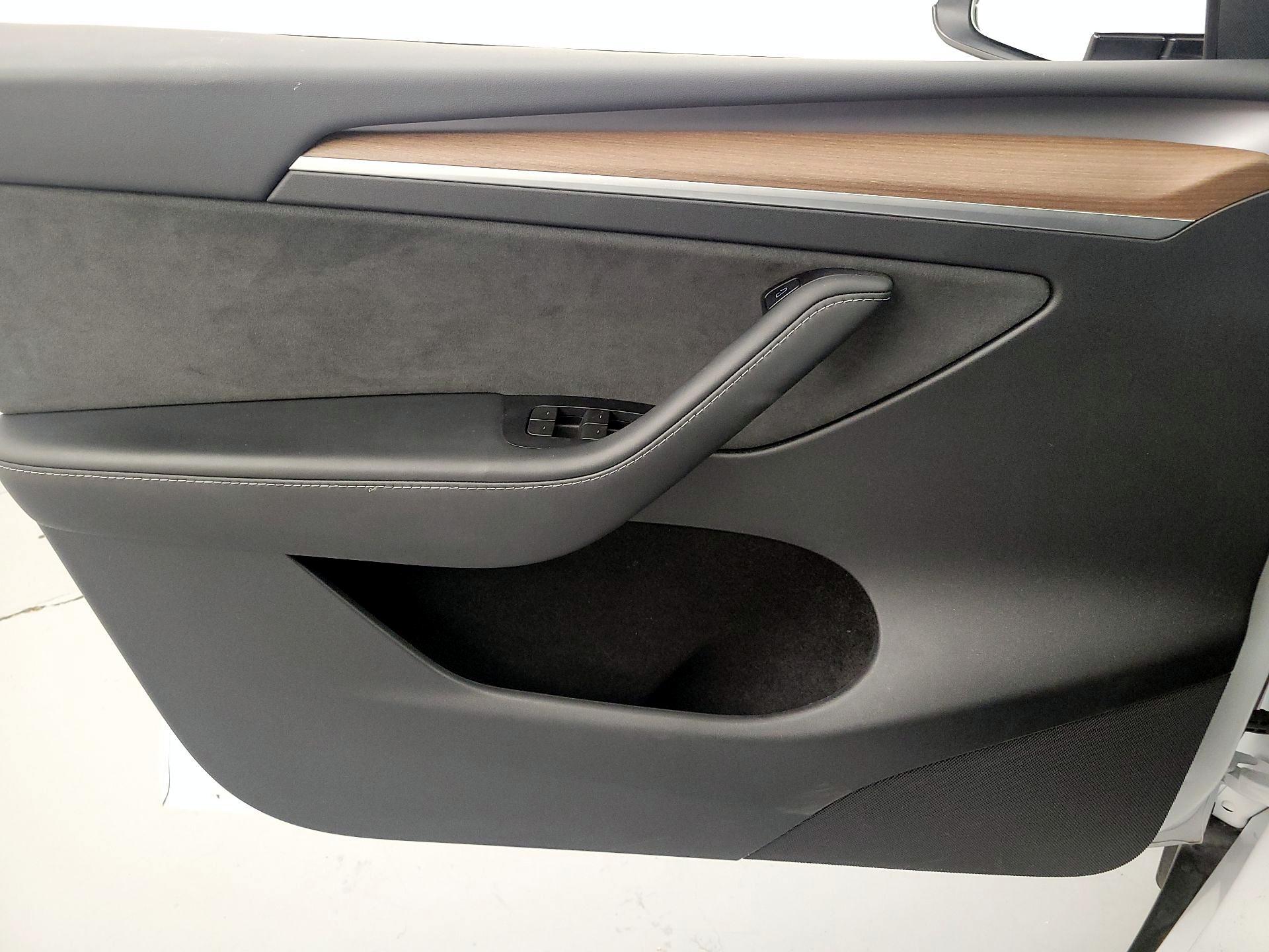 Thumbnail: 2024 Tesla Model Y - 12