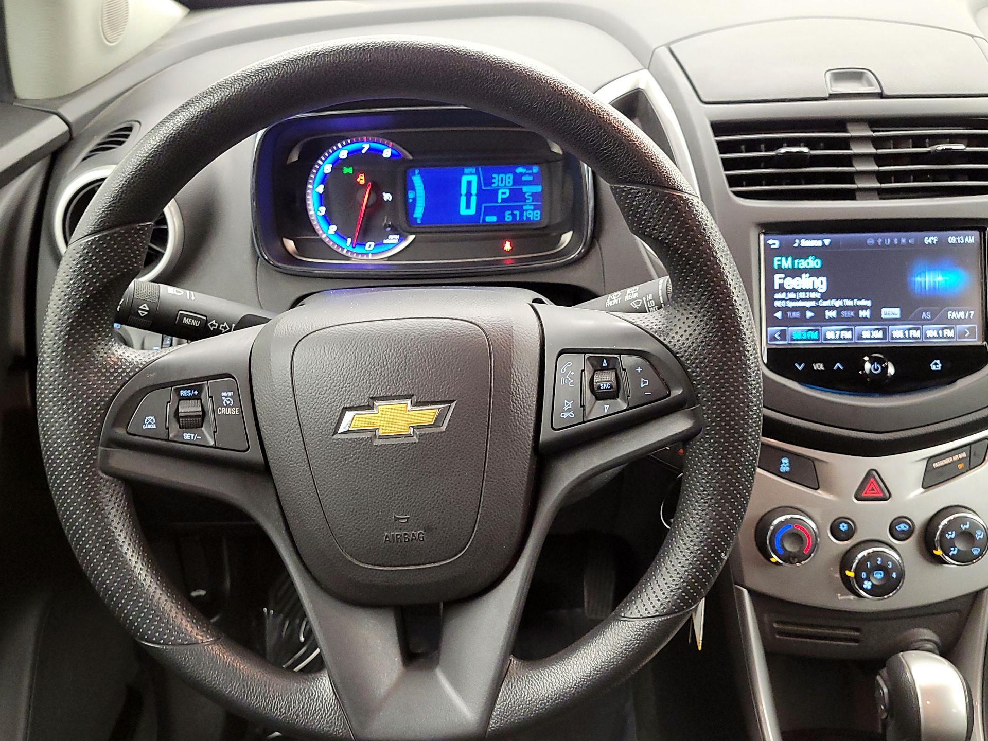 Thumbnail: 2016 Chevrolet Trax - 10