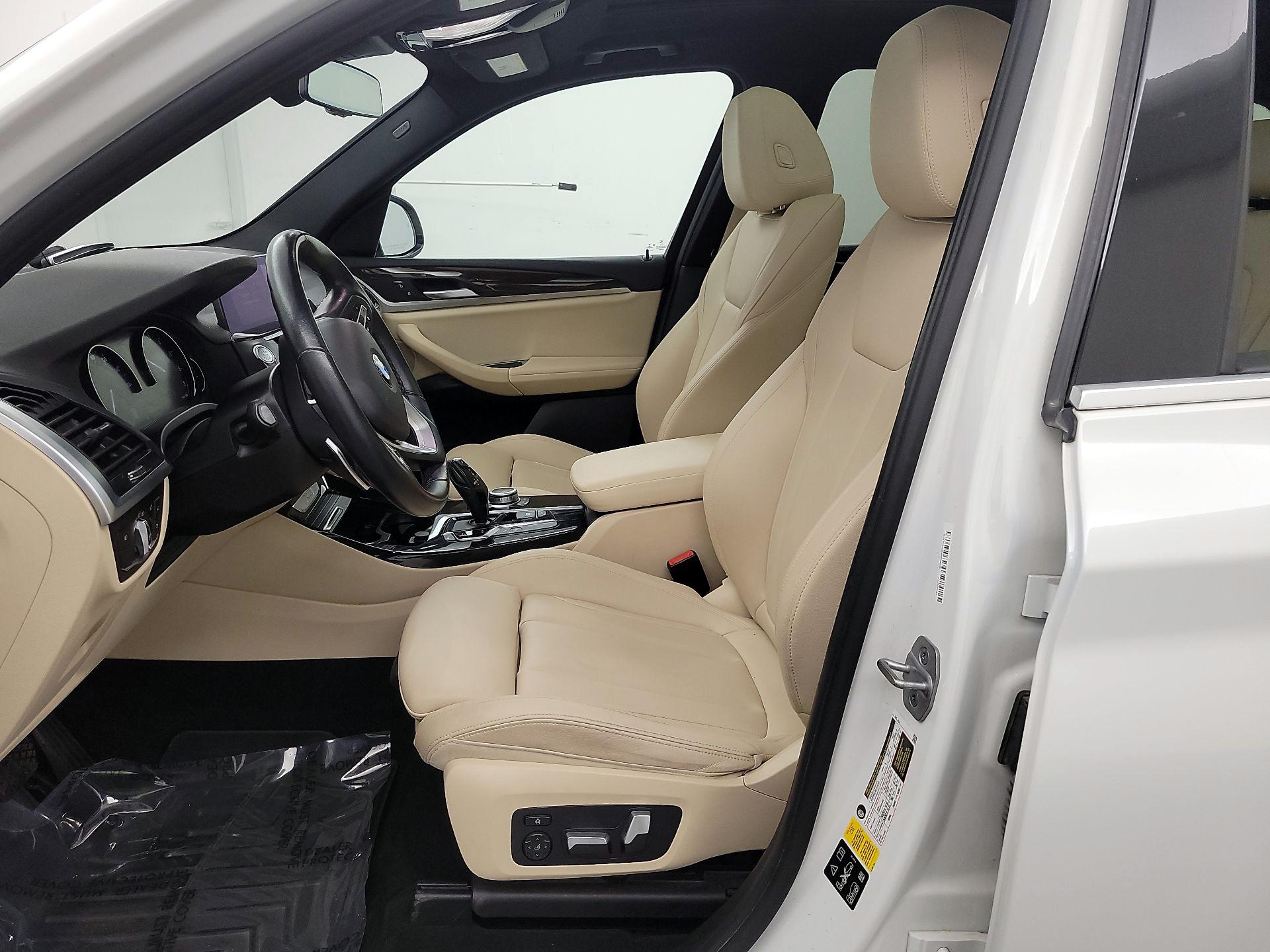 Thumbnail: 2021 BMW X3 - 11