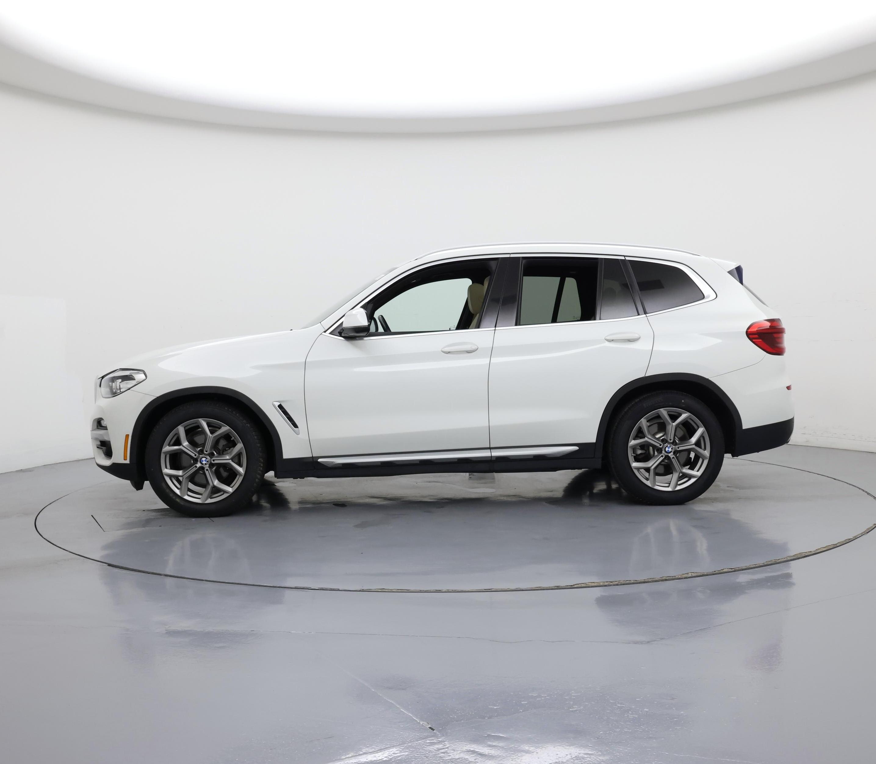 Thumbnail: 2021 BMW X3 - 3