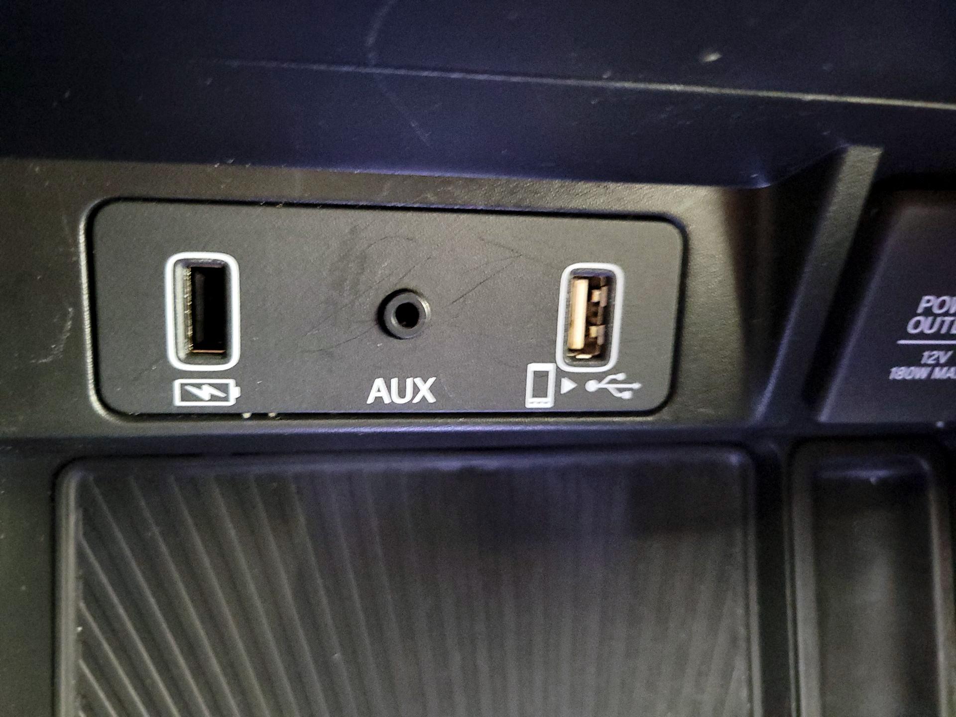 Thumbnail: 2022 Acura TLX - 19