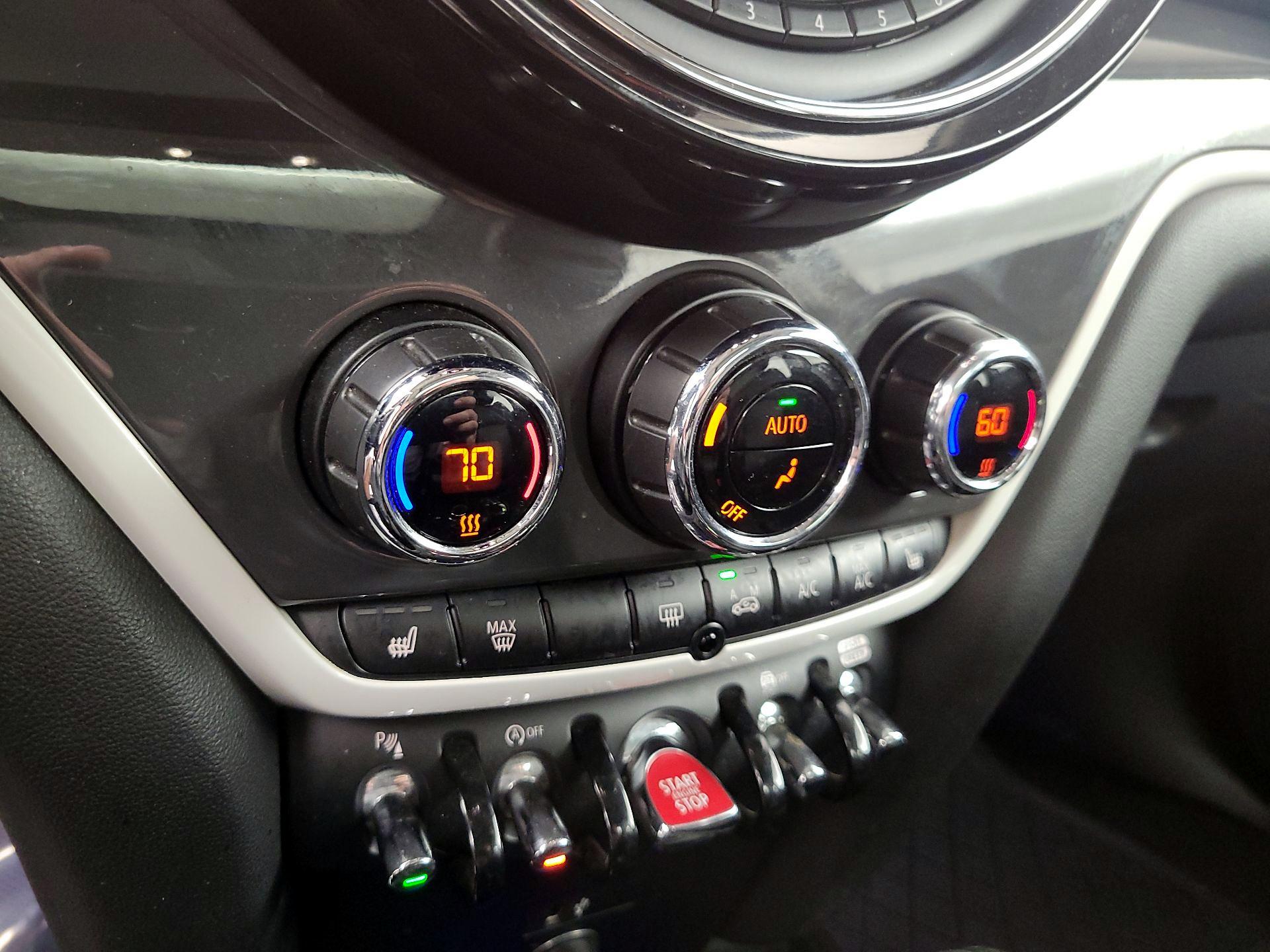 Thumbnail: 2019 MINI Cooper Countryman - 17